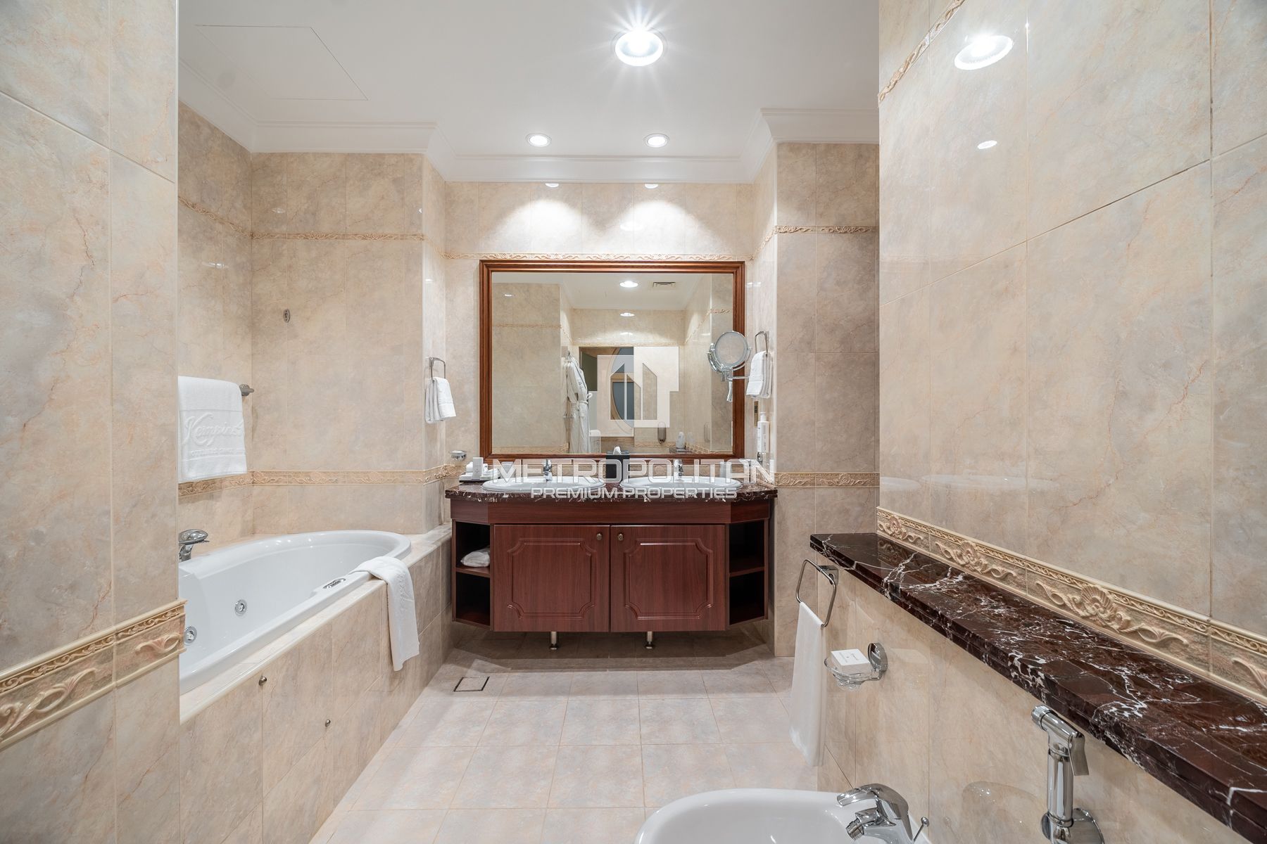 Luxury Beachfront Villa| 5 Star Resort Privileges