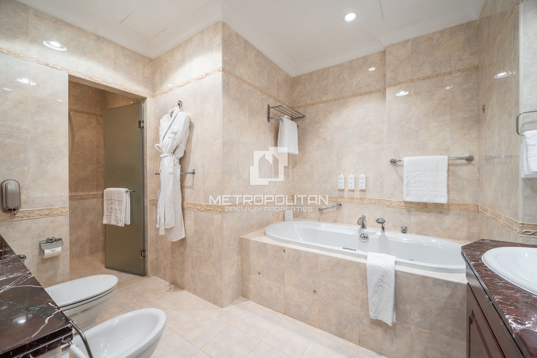Luxury Beachfront Villa| 5 Star Resort Privileges