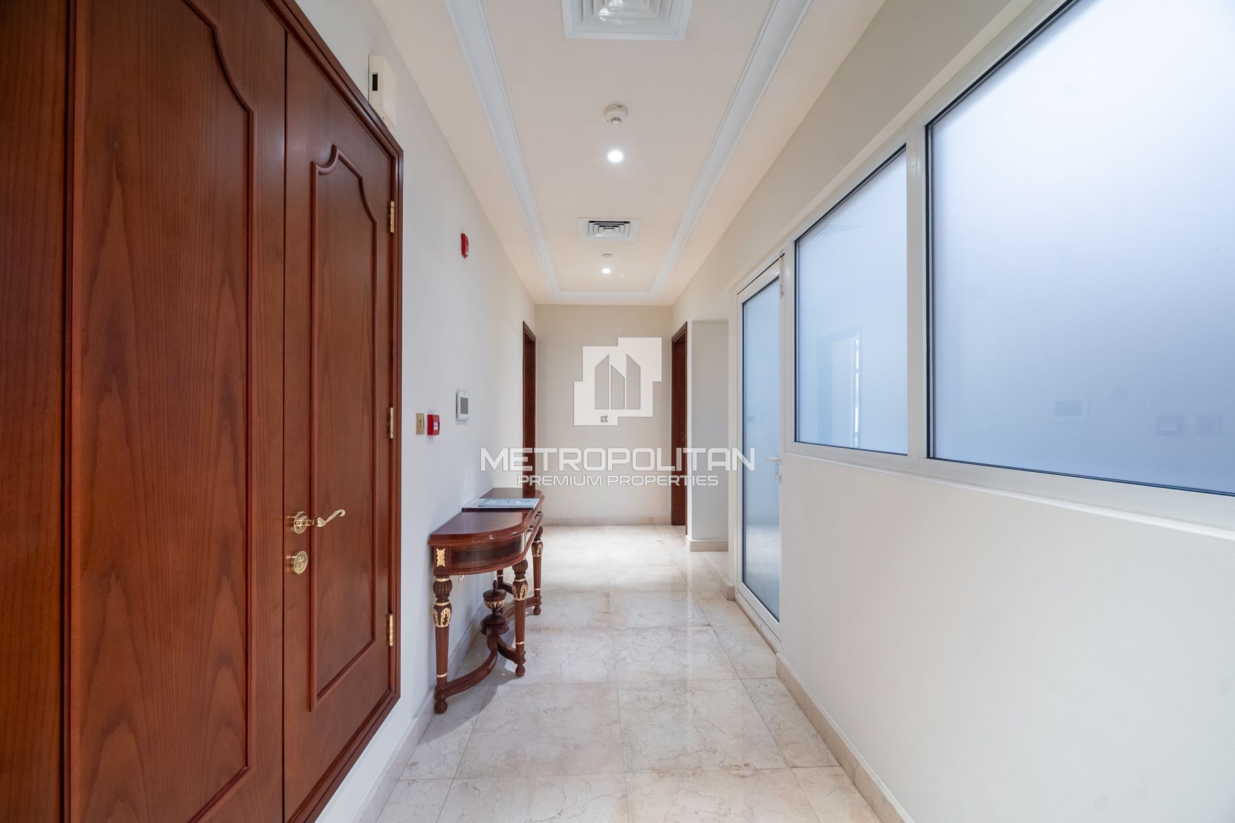 Luxury Beachfront Villa| 5 Star Resort Privileges
