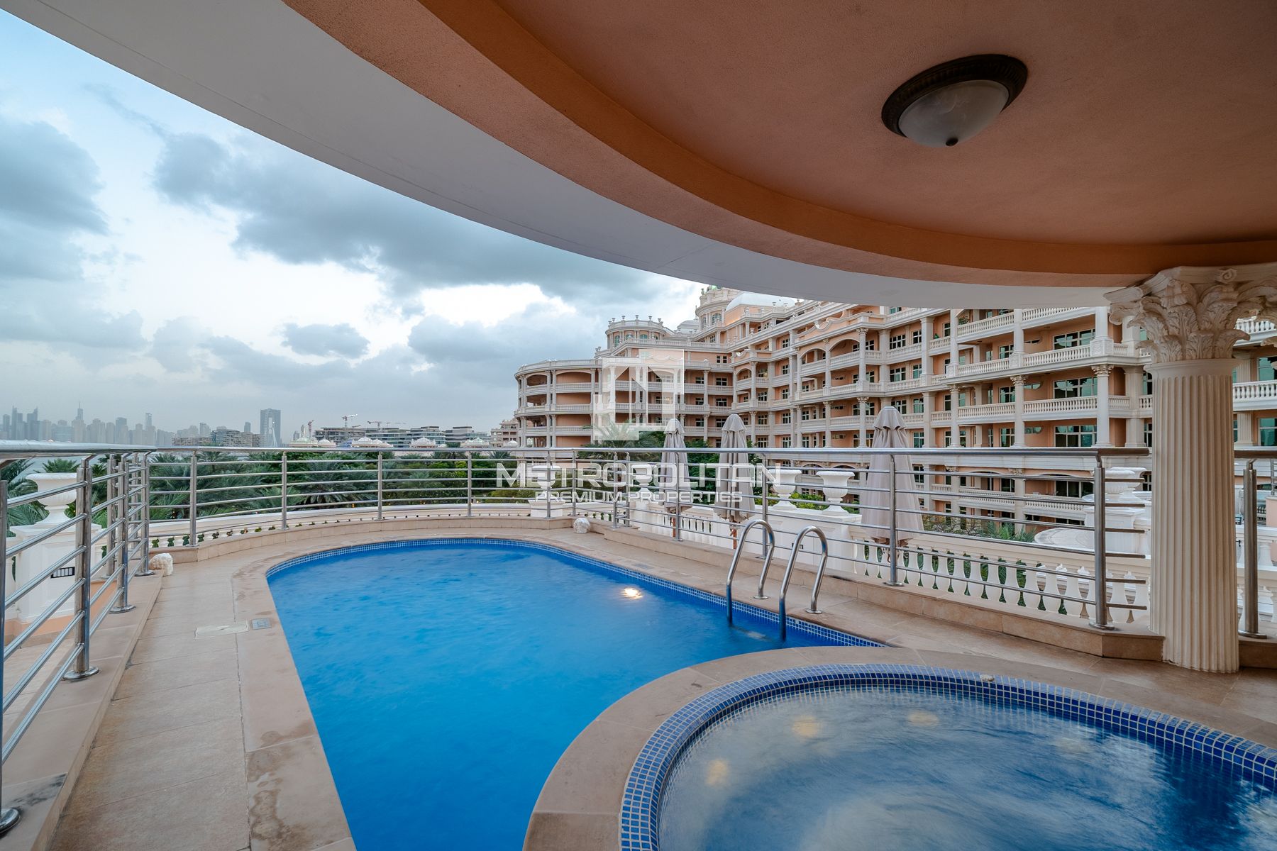Luxury Beachfront Villa| 5 Star Resort Privileges