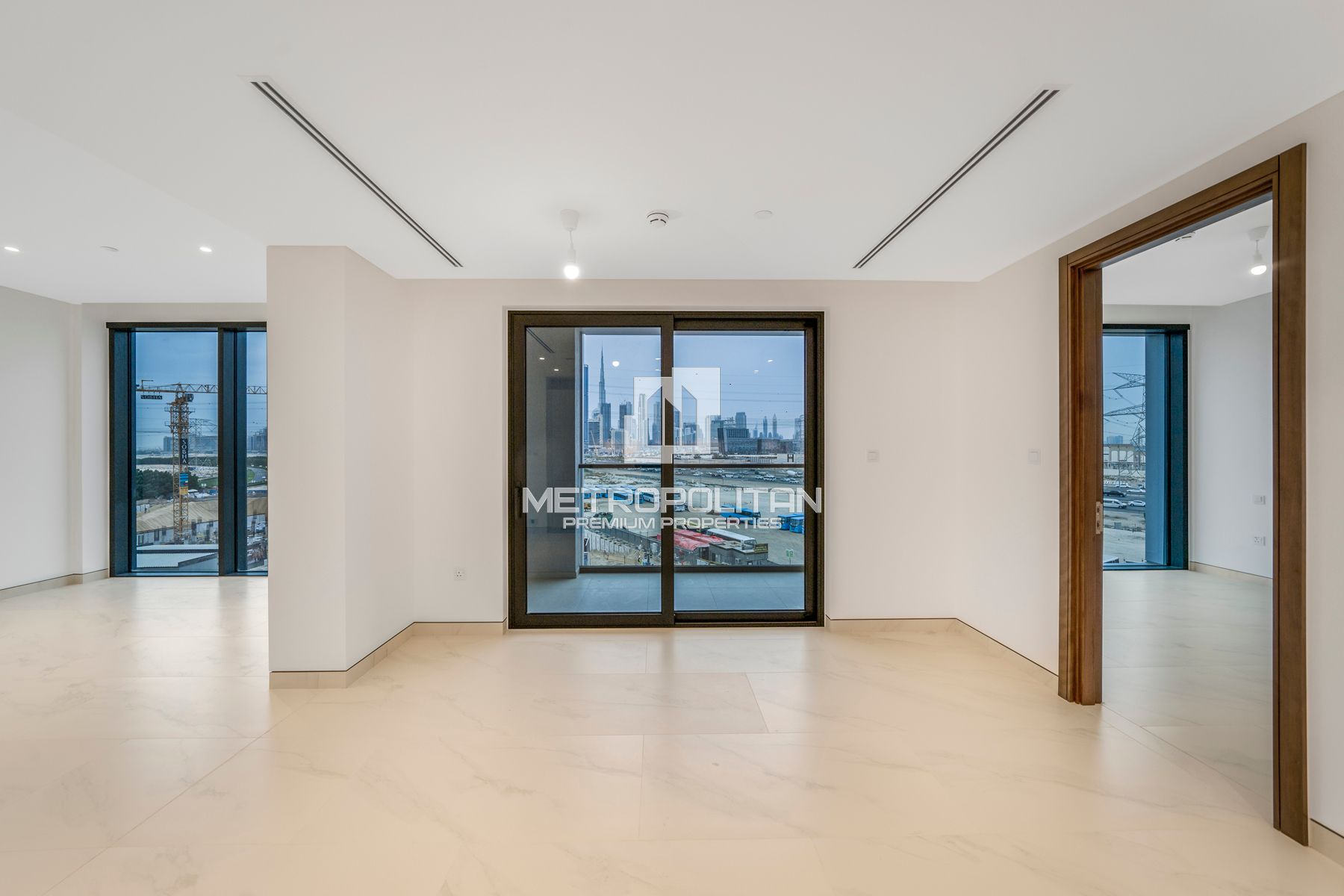 Burj Khalifa View | All Bills Included | Low Floor