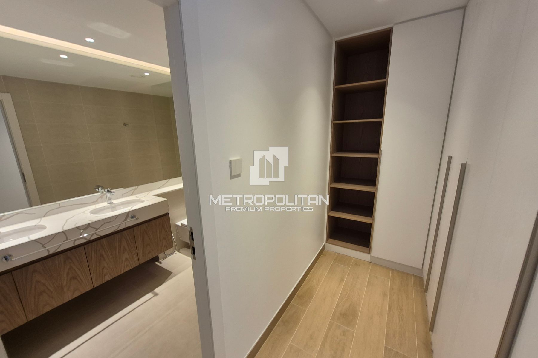 الحياة الفاخرة | إطلالة رائعة على البحر | وحدة زاوية photo-9