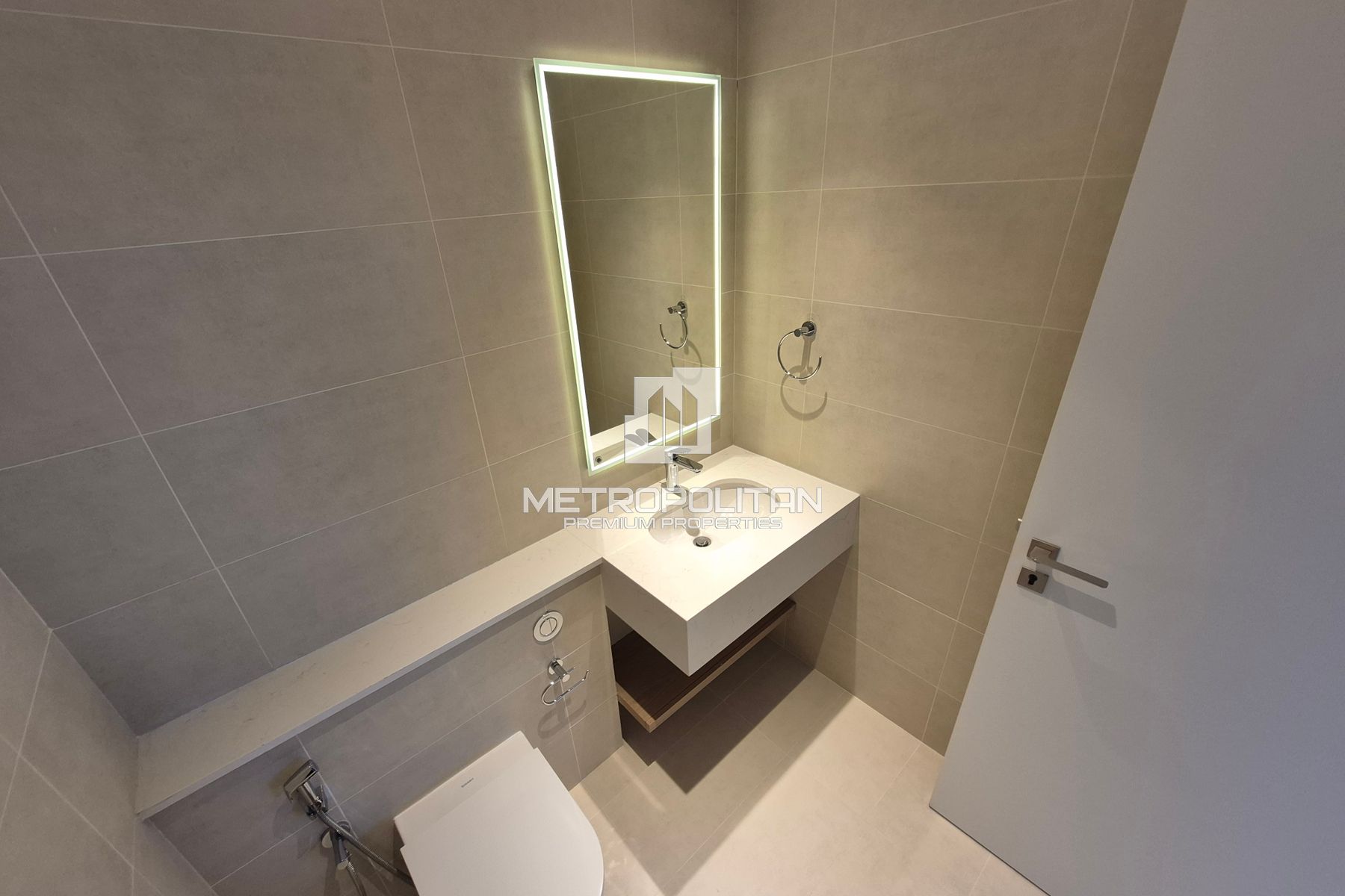 الحياة الفاخرة | إطلالة رائعة على البحر | وحدة زاوية photo-10