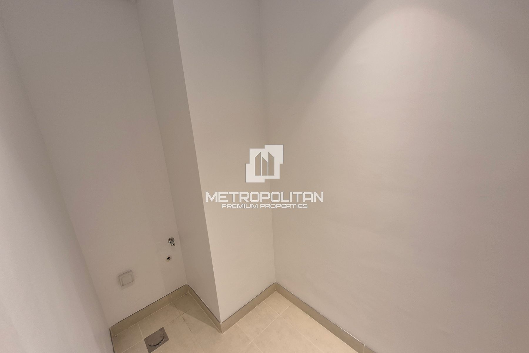 الحياة الفاخرة | إطلالة رائعة على البحر | وحدة زاوية photo-13