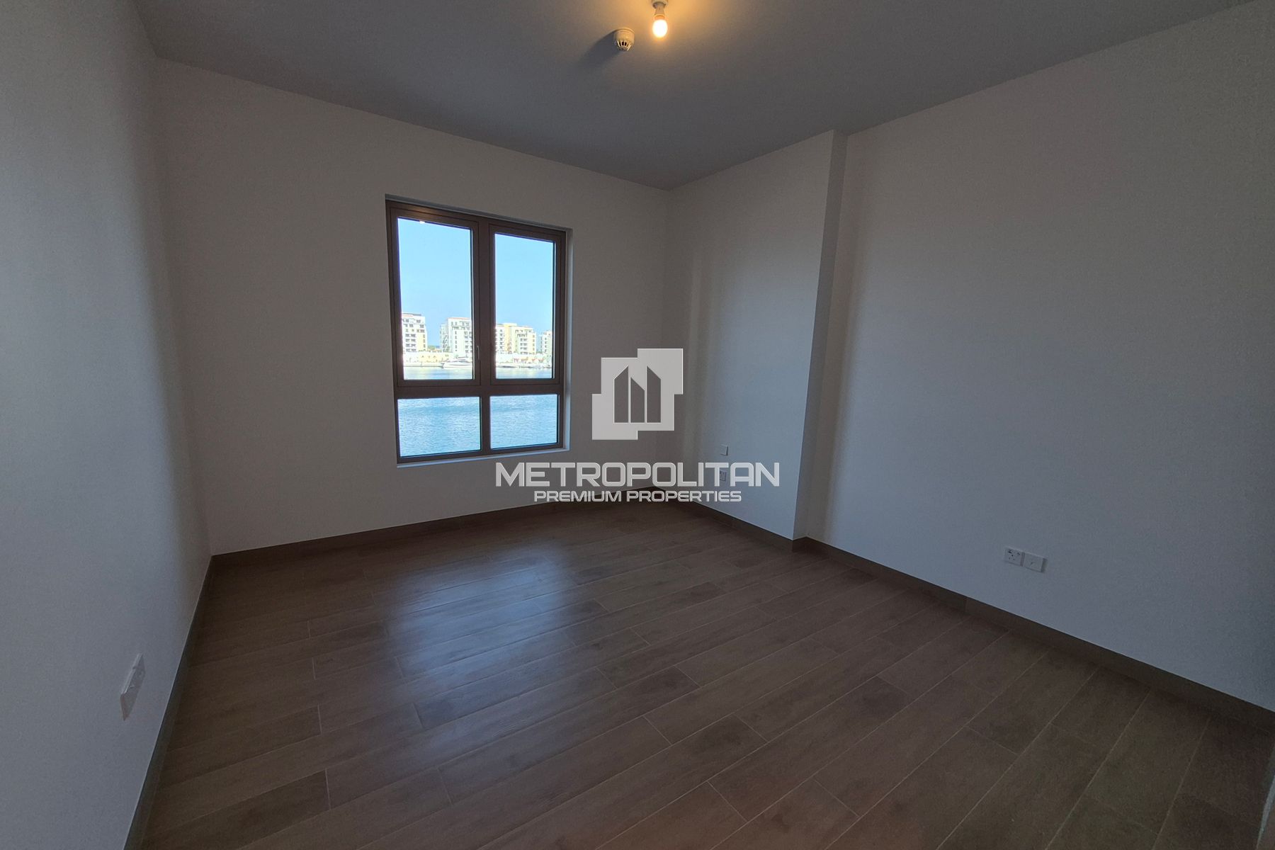 الحياة الفاخرة | إطلالة رائعة على البحر | وحدة زاوية photo-5