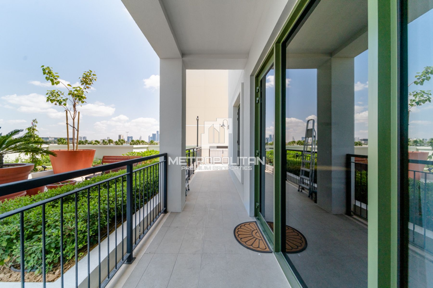 Biggest Layout | Furnished | Great Sea View photo-11