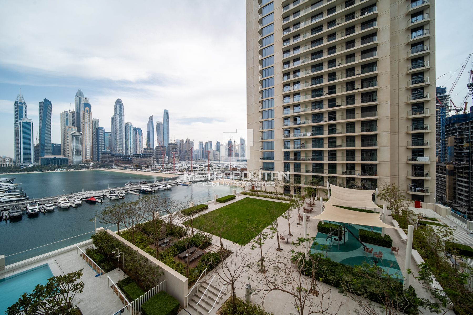 Image - Marina Vista Tower 2, Dubai Harbour, Дубай | Project - Апартаменты