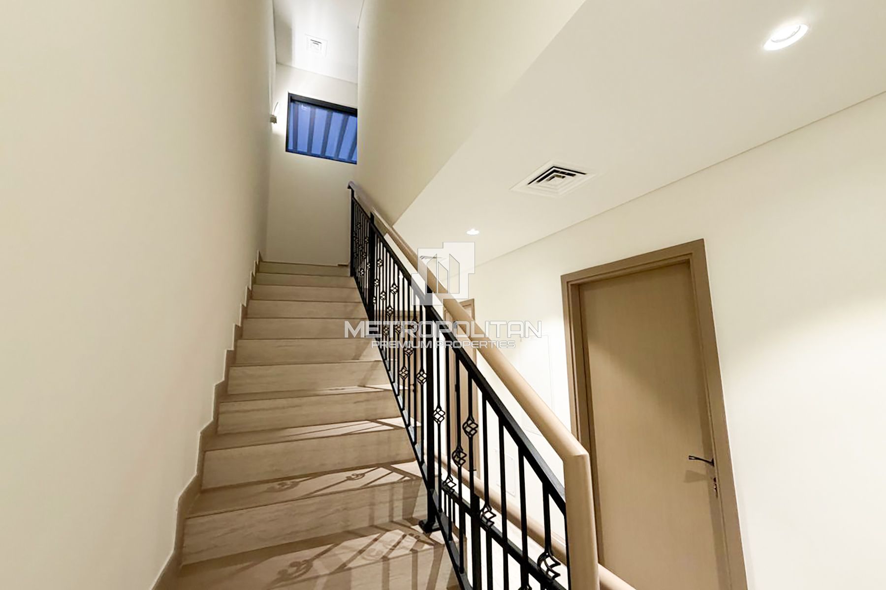 5BR联排别墅出租在Damac Lagoons – MPR-9052 photo-9