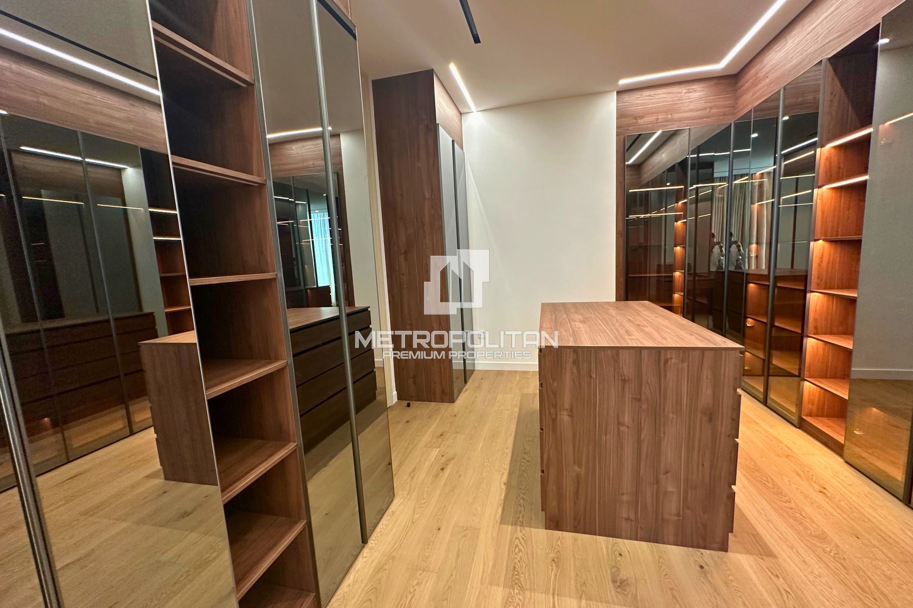 Image - Pearl Jumeirah Villas, Jumeirah, Dubai | Project - Villa