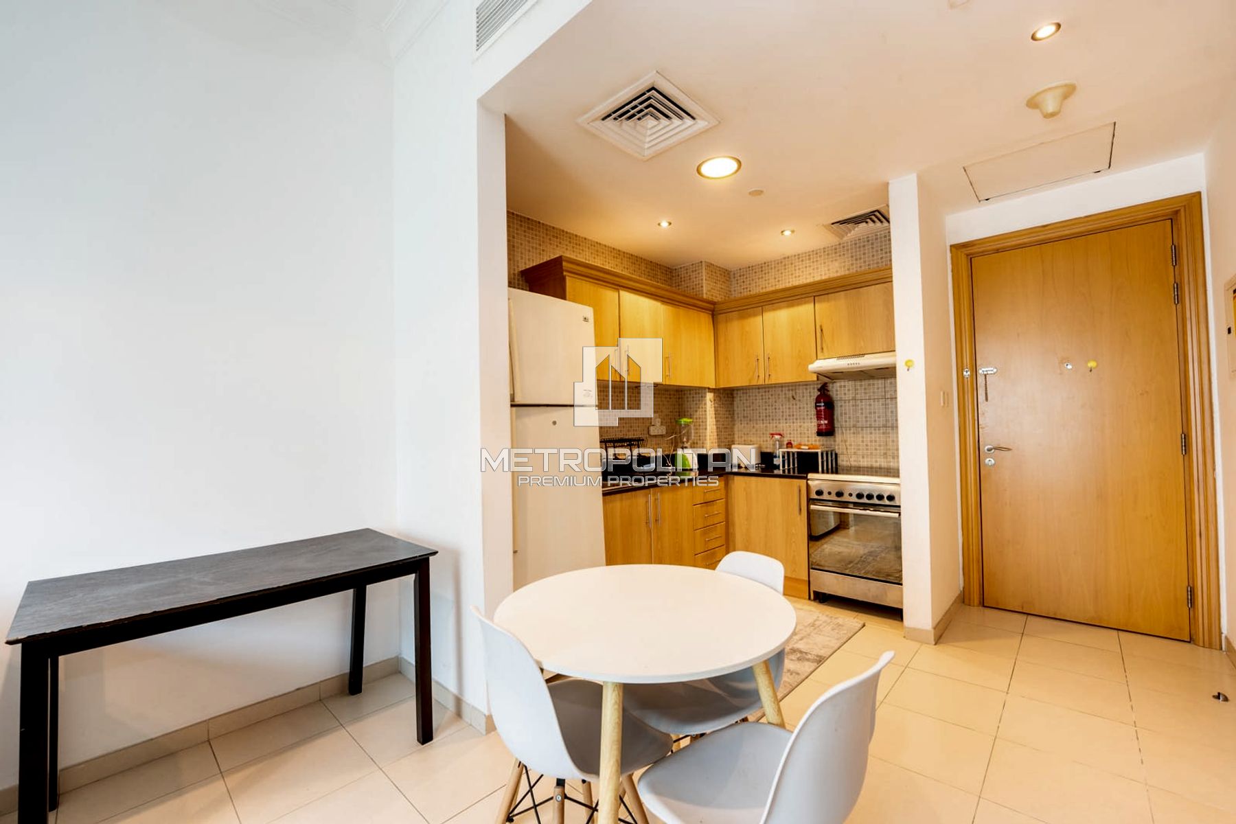 Image - Mayfair Residency, Business Bay, Dubai | Project - Wohnung