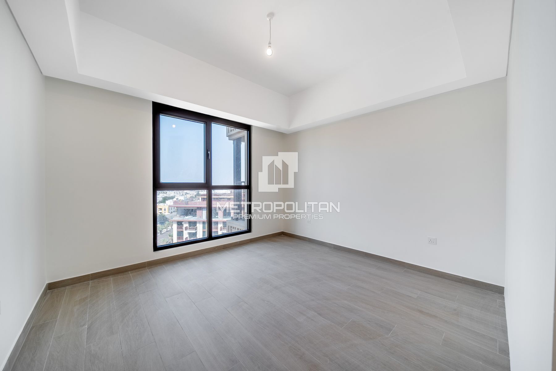 Prime Madinat Location | Luxurious | Pool View