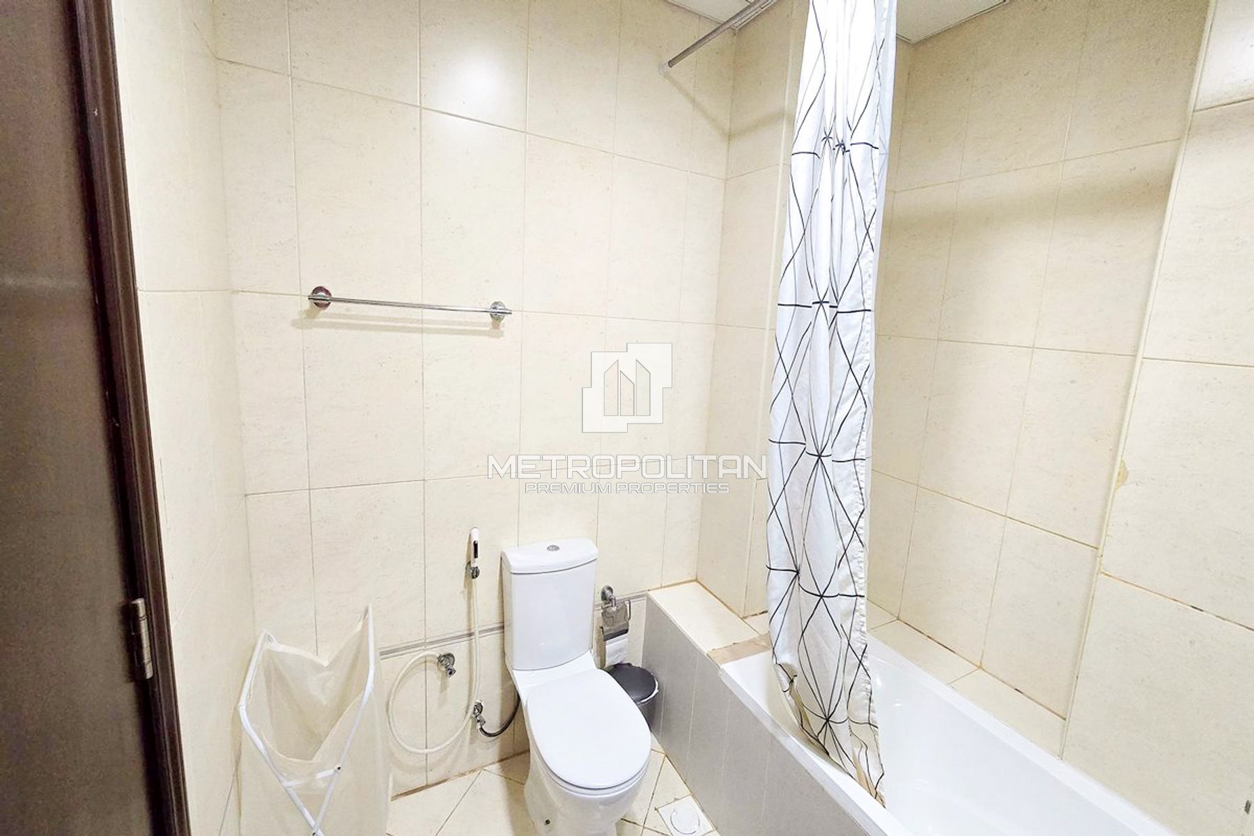 Image - Hamza Tower, Dubai Sports City, Dubai | Project - Apartment