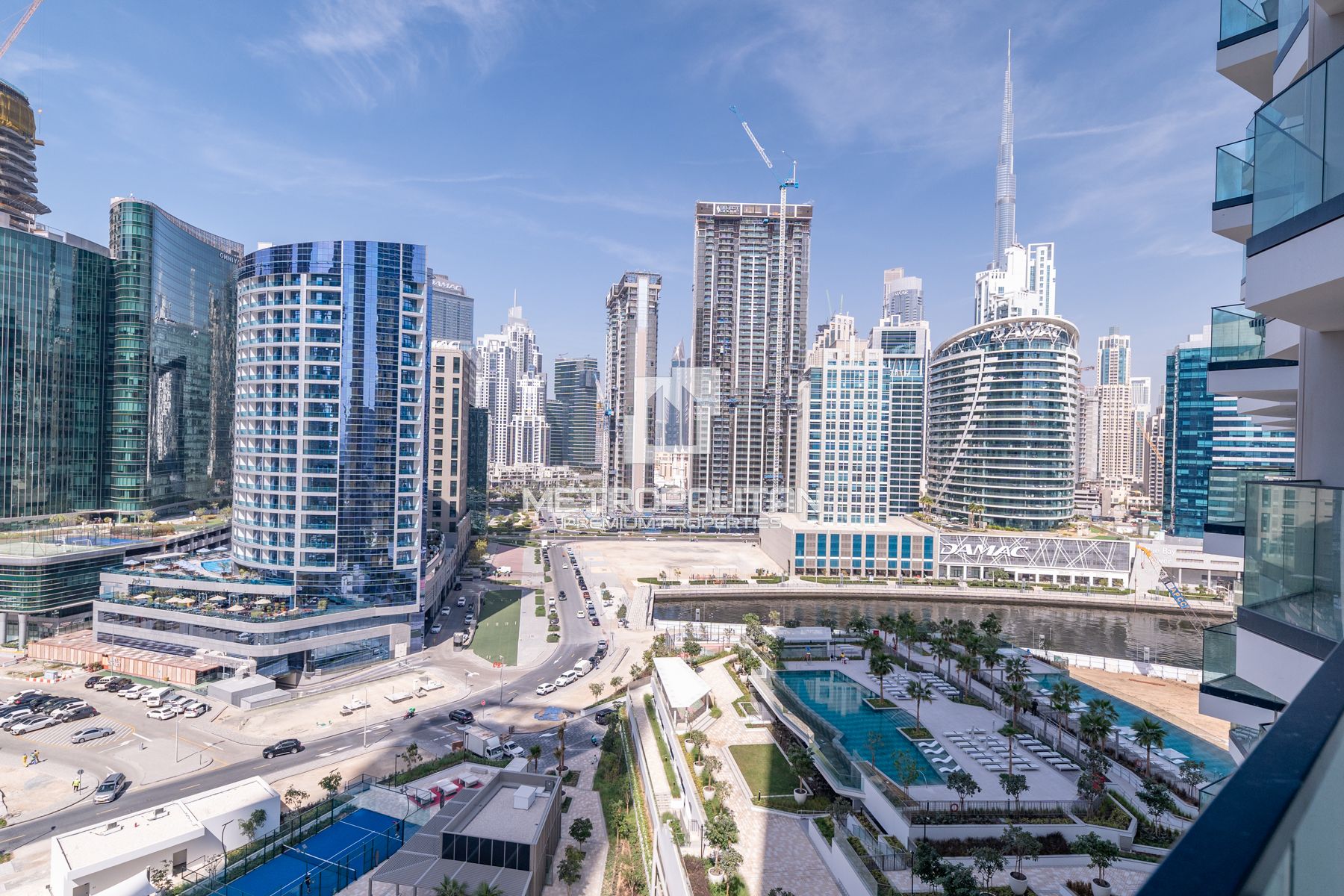 Elegant and Stylish | Canal Views | Prime Location photo-8