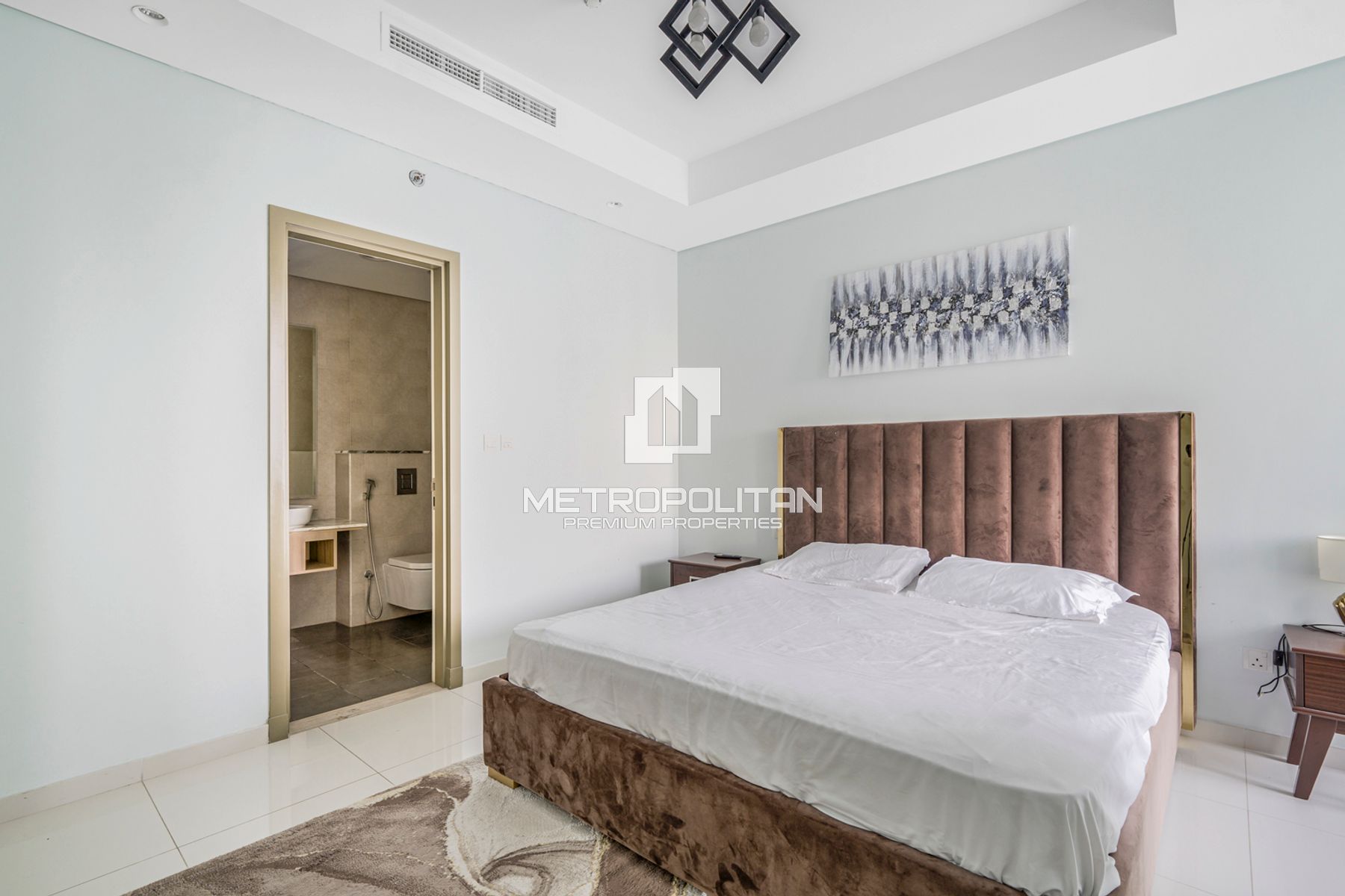 Furnished | Spacious 2 Bedroom | Burj Khalifa View photo-4