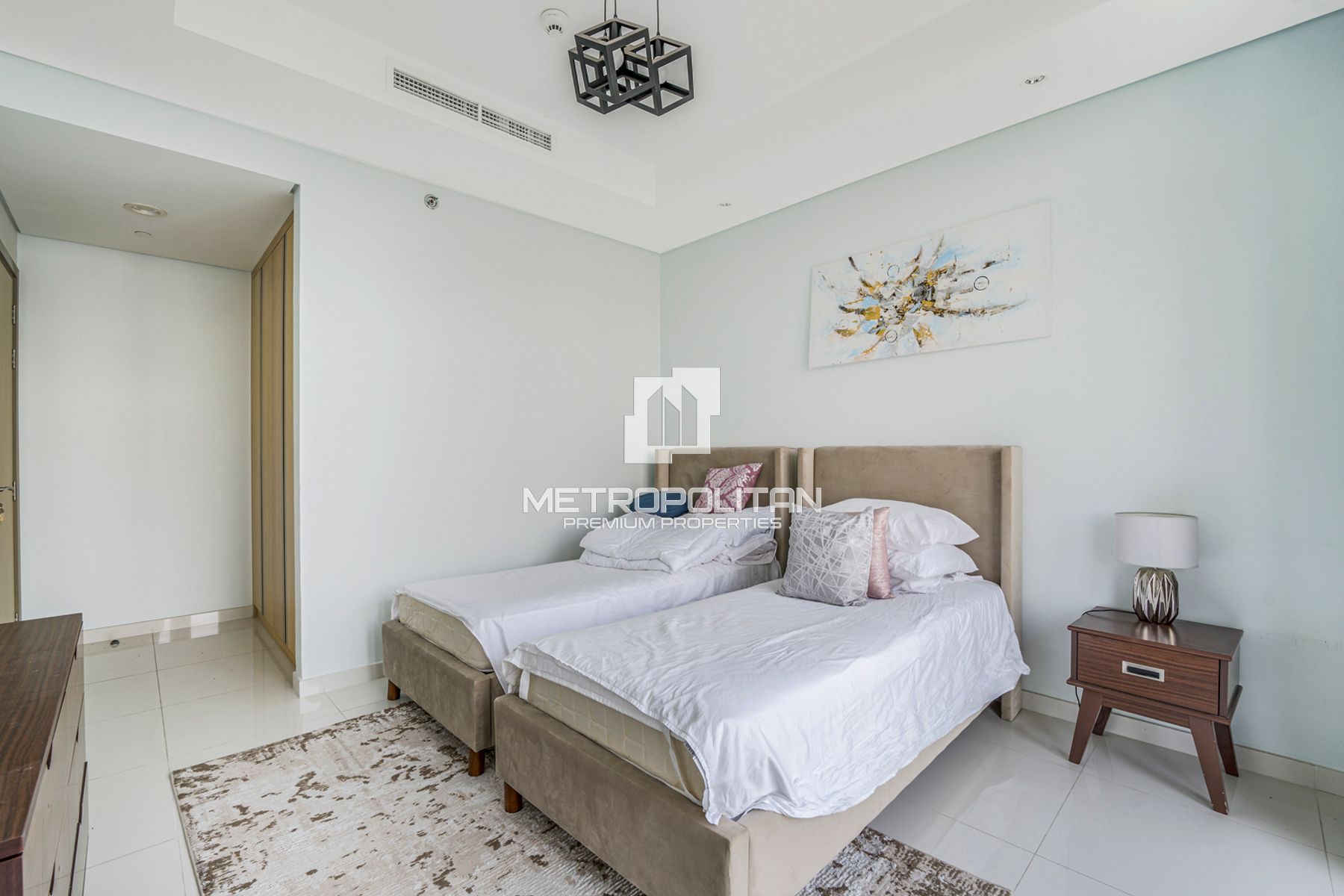 Furnished | Spacious 2 Bedroom | Burj Khalifa View photo-8