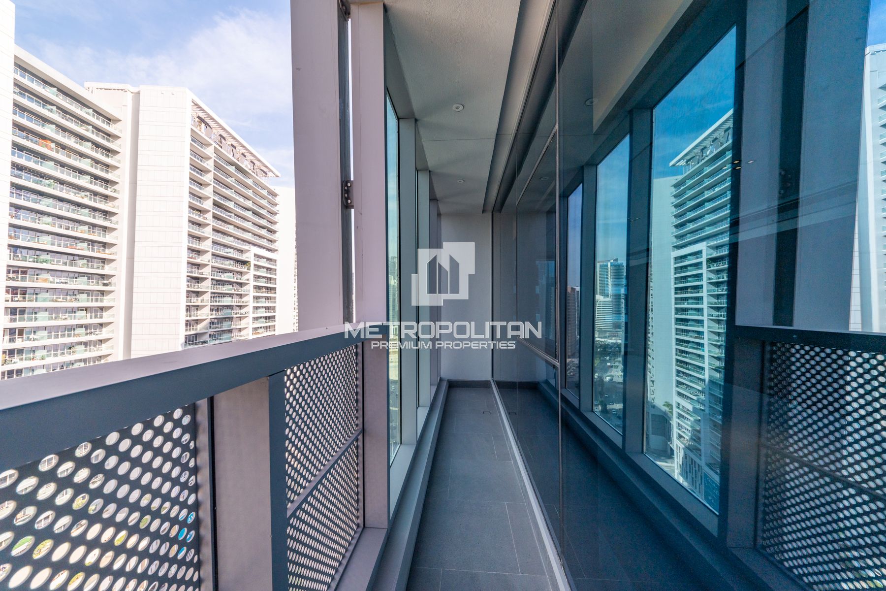 Image - J ONE Tower B, Business Bay, Dubai | Project - شقة