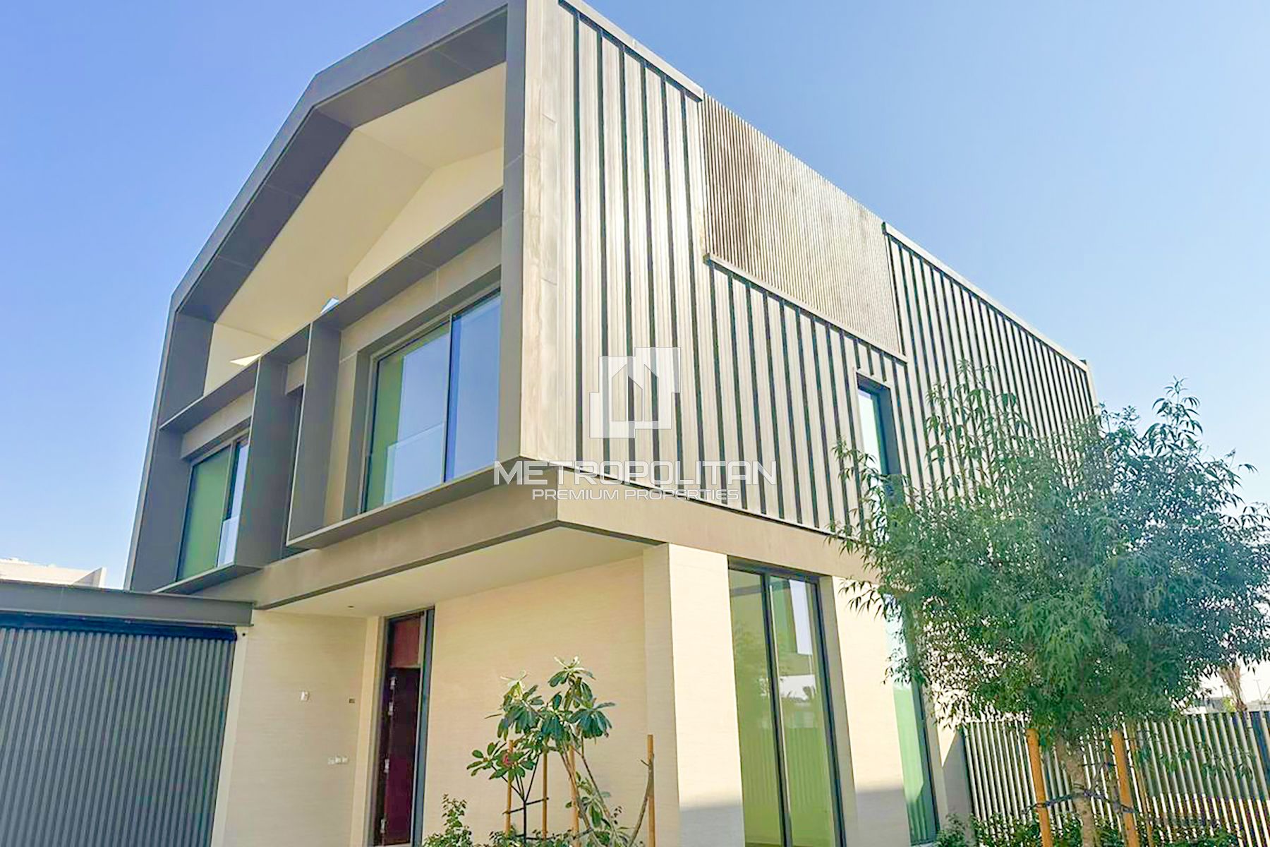 Vacant | Brand New | Prime Location | Large Plot