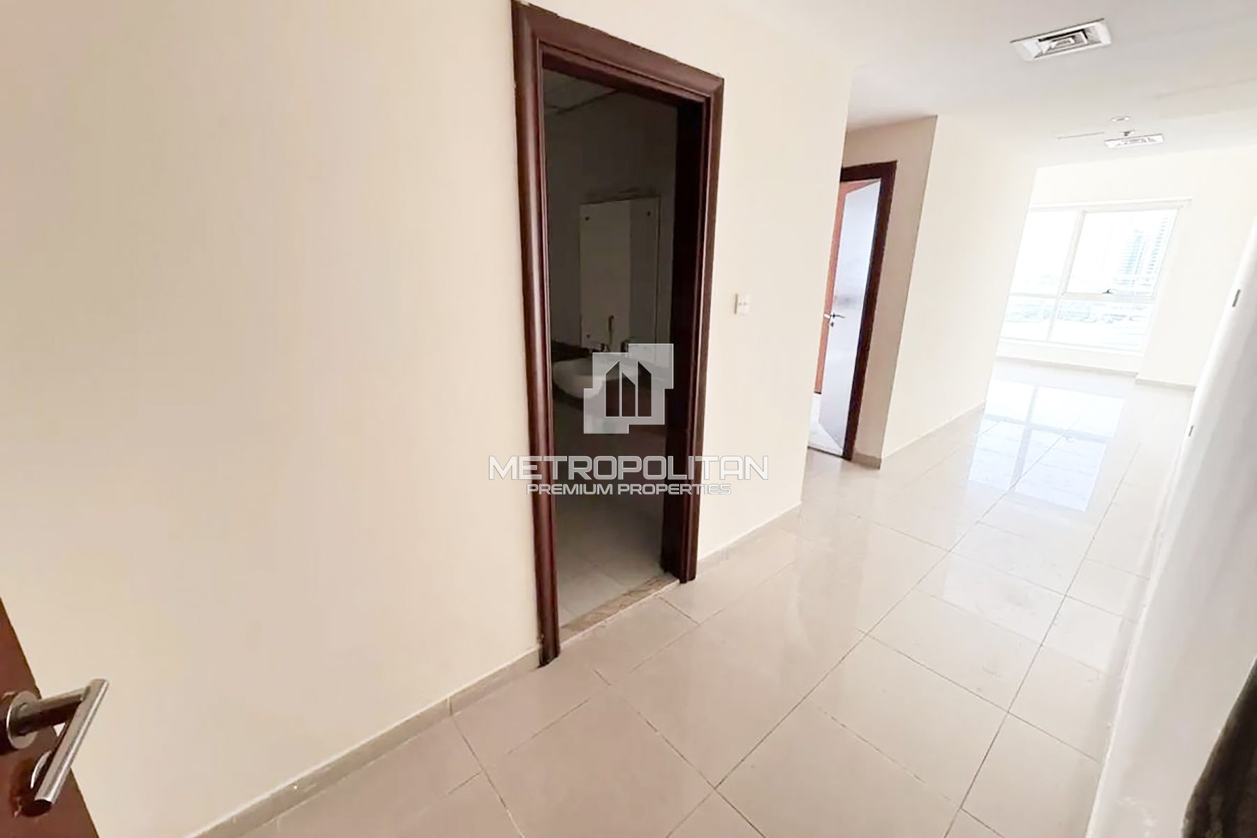 Image - Lake Point Tower, Jumeirah Lake Towers, Dubai | Project - عقار سكني