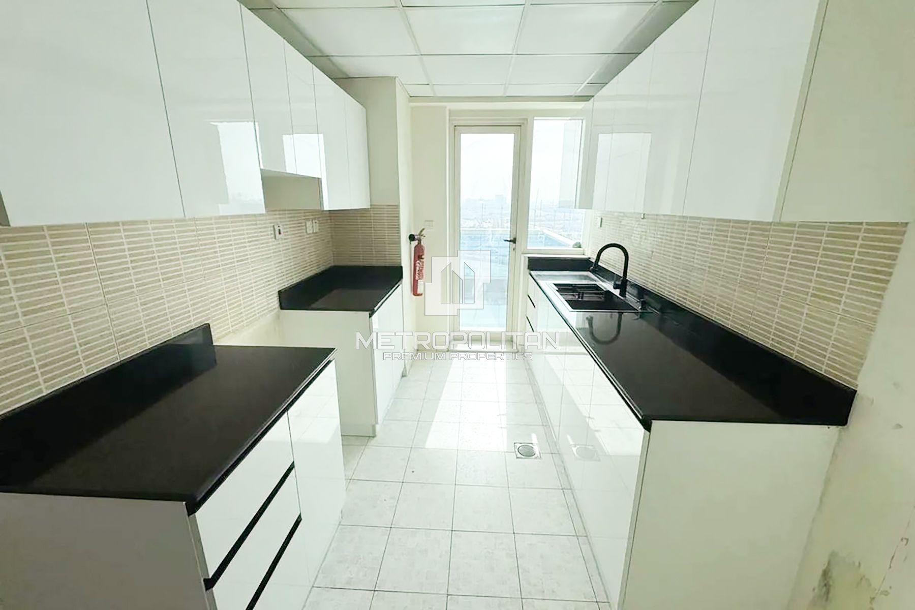 Image - Lake Point Tower, Jumeirah Lake Towers, Dubai | Project - عقار سكني