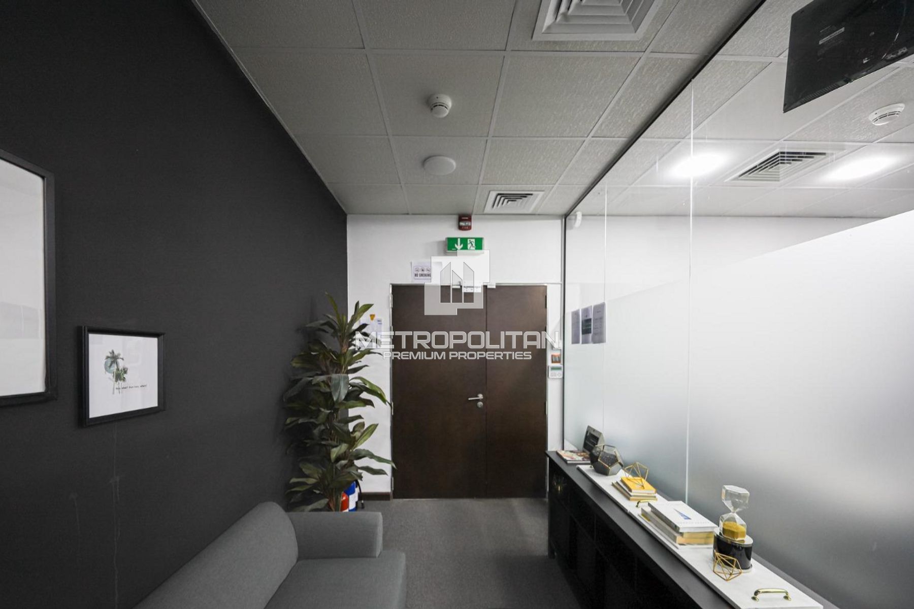 Image - Almas Tower, Jumeirah Lake Towers, Dubai | Project - Office