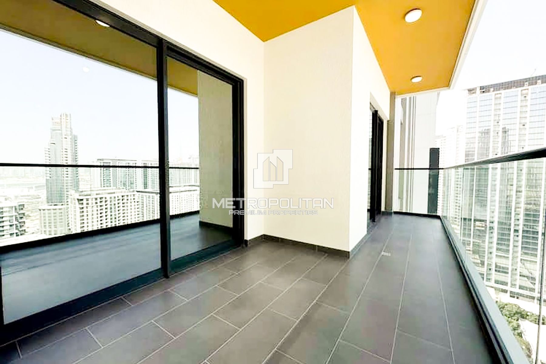 Image - Crest Grande, Mohammed Bin Rashid City, Dubai | Project - Appartement