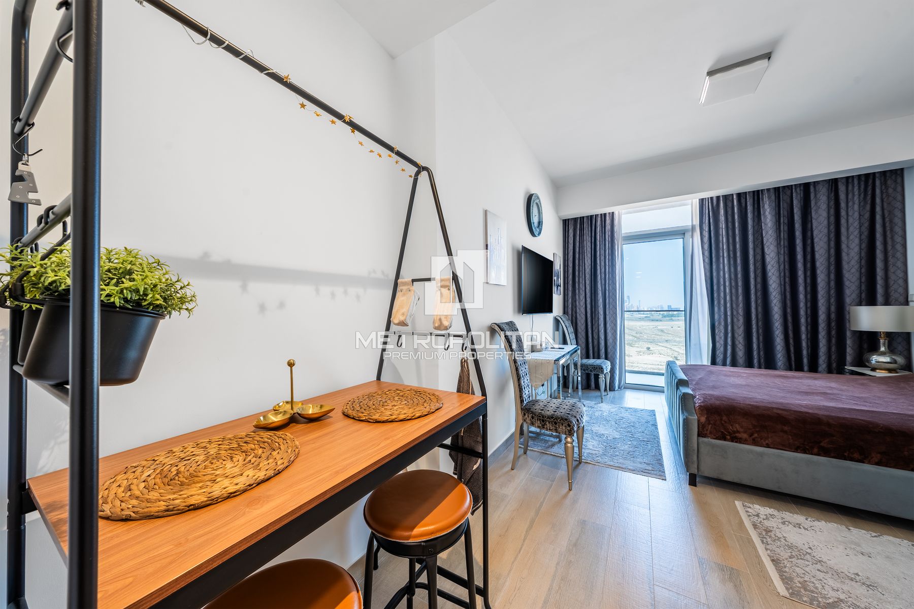 شقة استوديو للإيجار في جميرا فيليج سيركل – MPR-9252