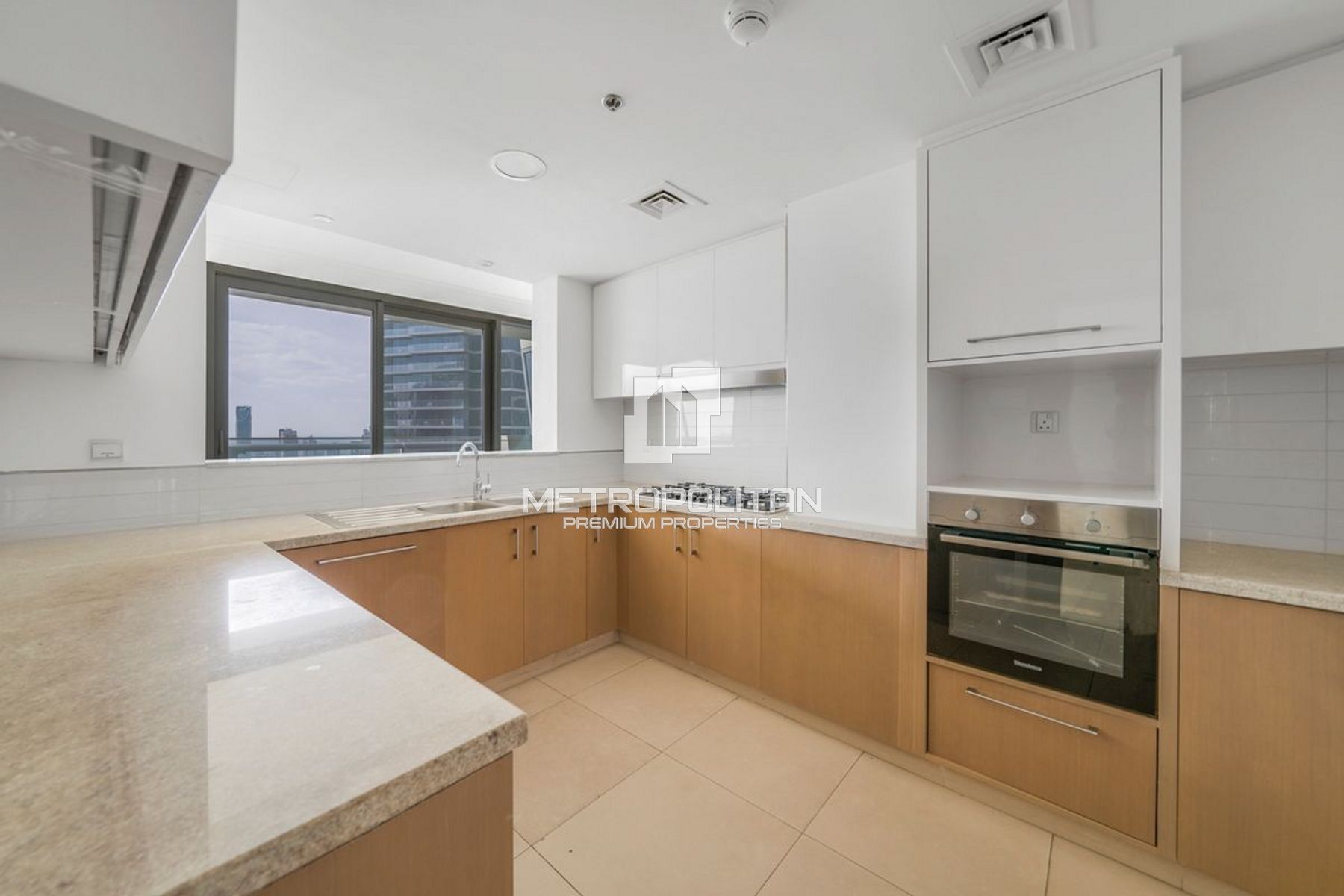 Image - Burj Vista 1, Downtown Dubai, Dubai | Project - شقة