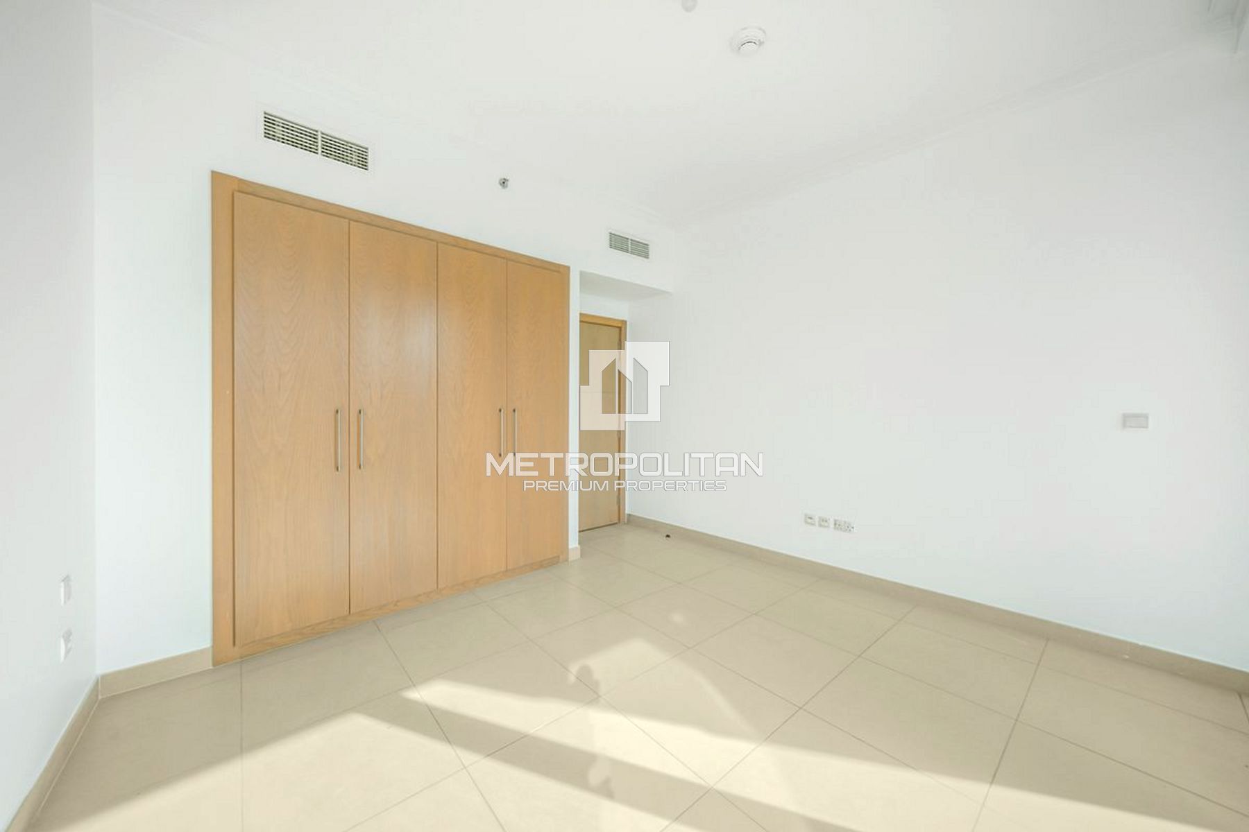 Image - Burj Vista 1, Downtown Dubai, Dubai | Project - شقة