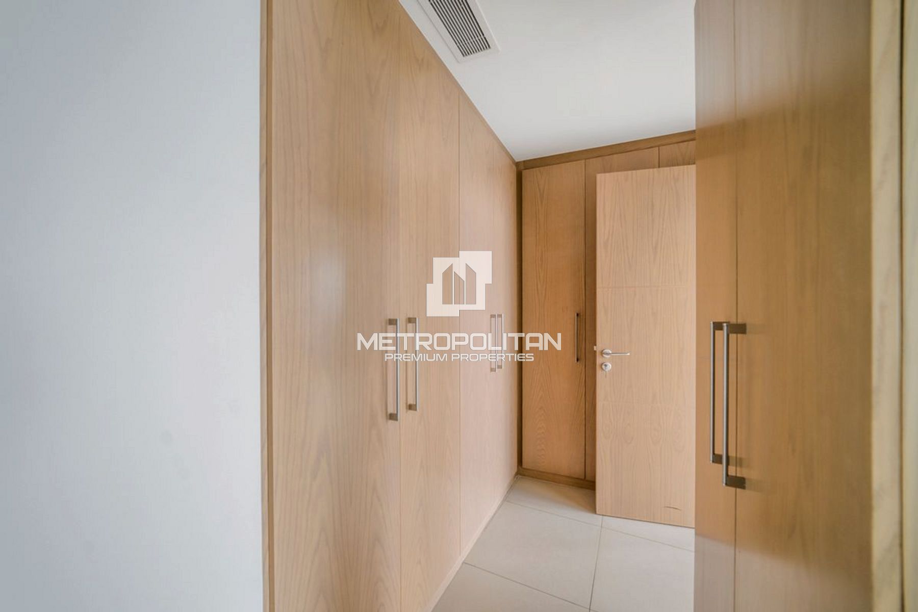 Image - Burj Vista 1, Downtown Dubai, Dubai | Project - شقة