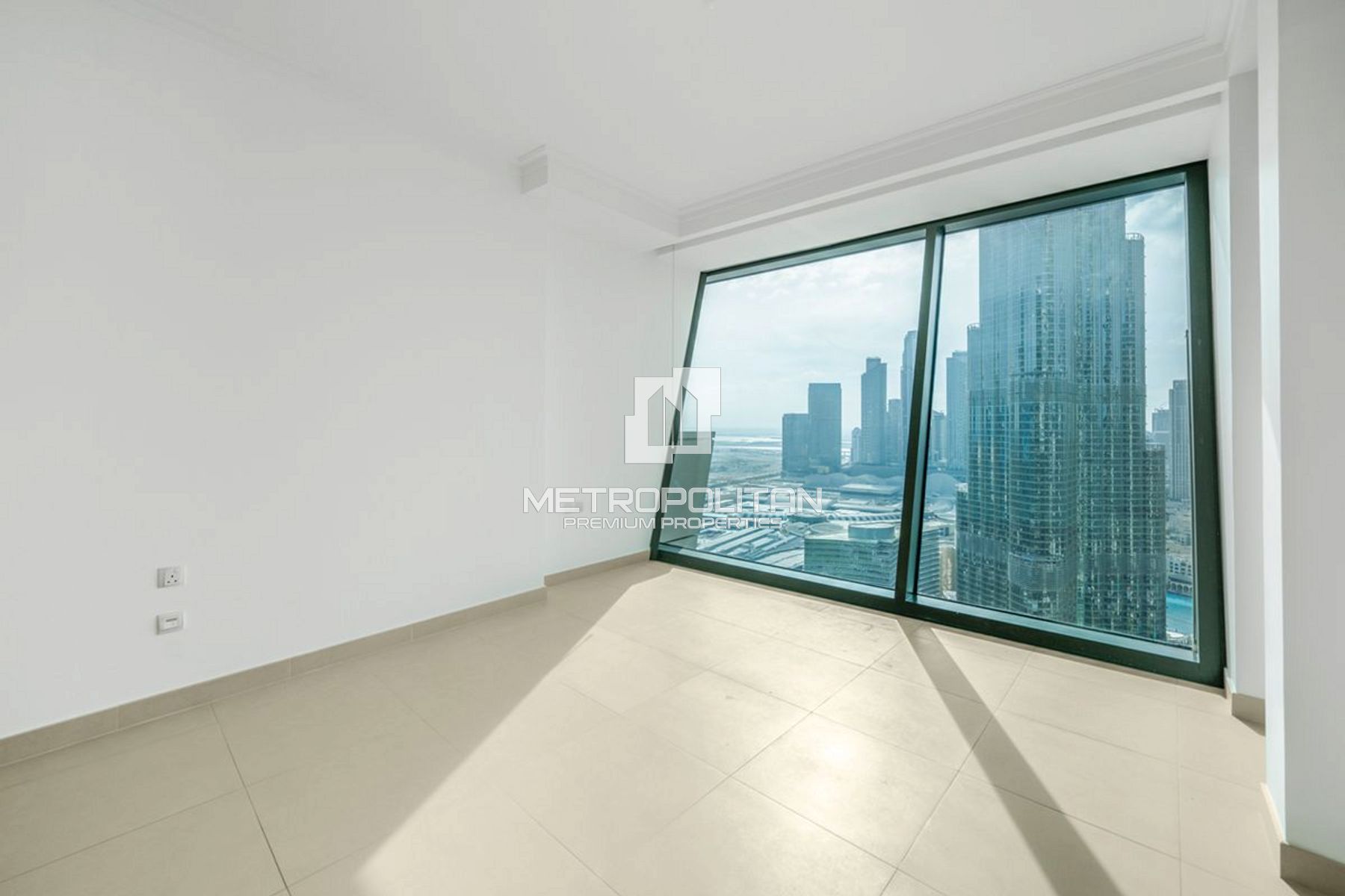 Image - Burj Vista 1, Downtown Dubai, Dubai | Project - شقة