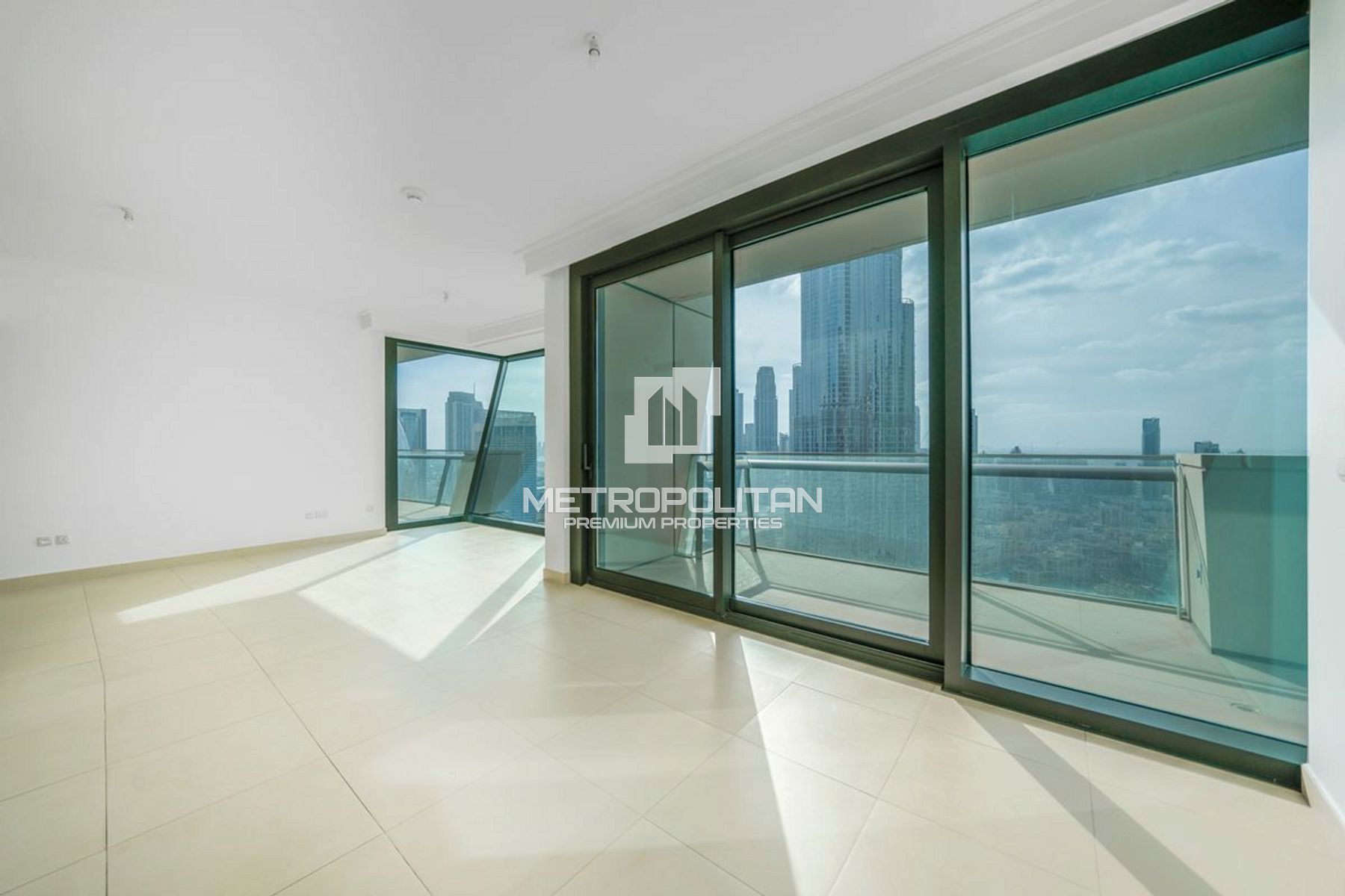 Image - Burj Vista 1, Downtown Dubai, Dubai | Project - شقة