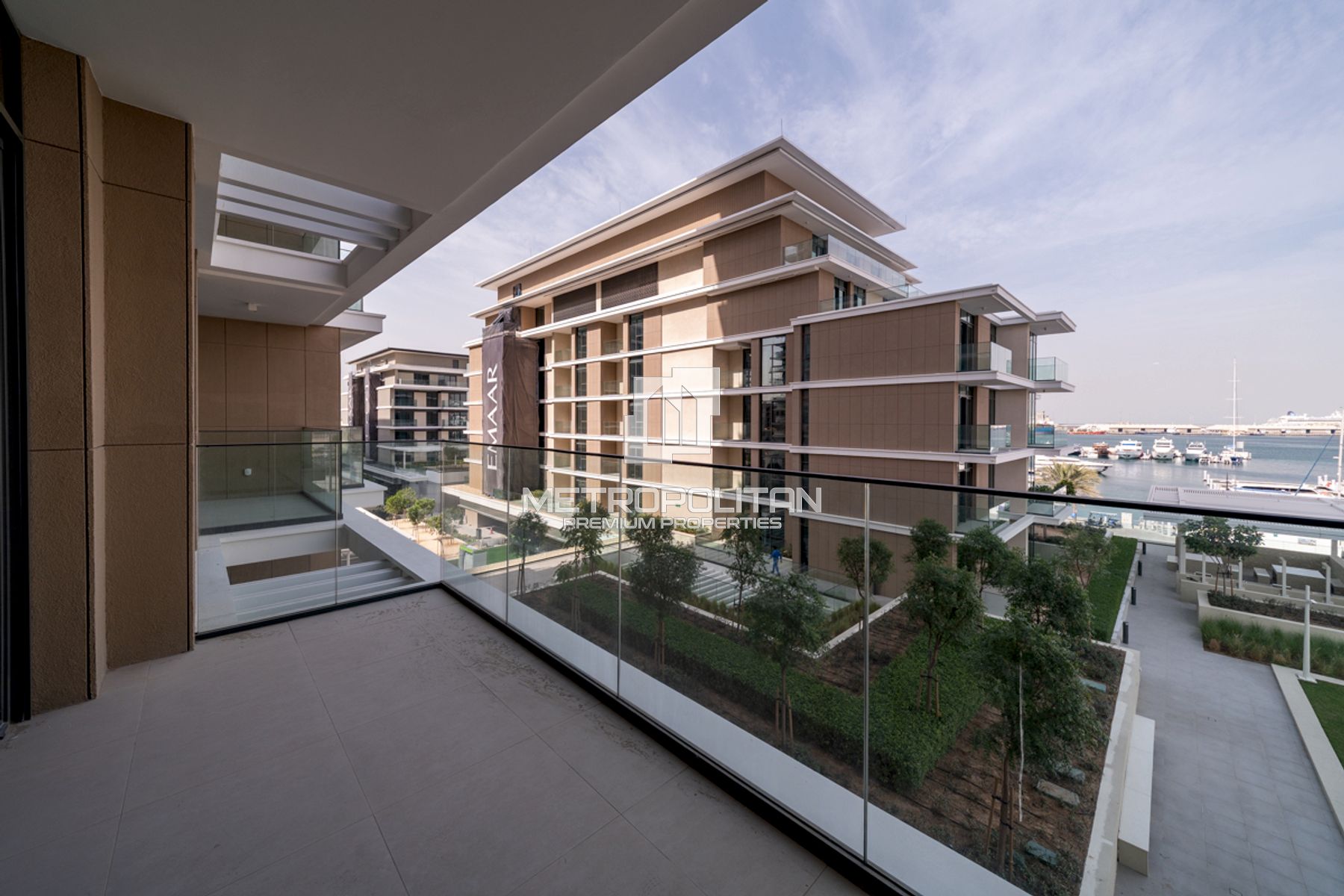 Premium Unit | Facing the Marina | Mid Floor