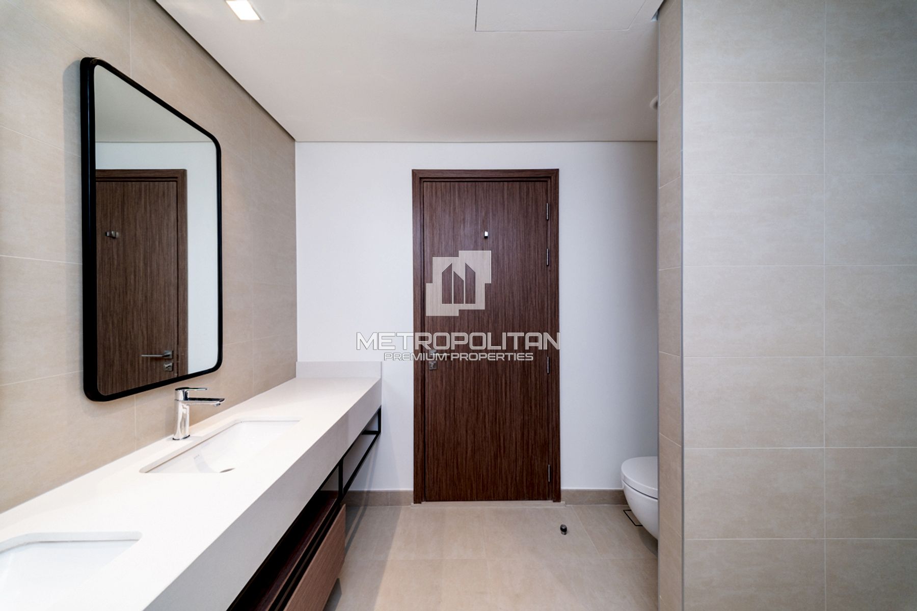 Premium Unit | Facing the Marina | Mid Floor