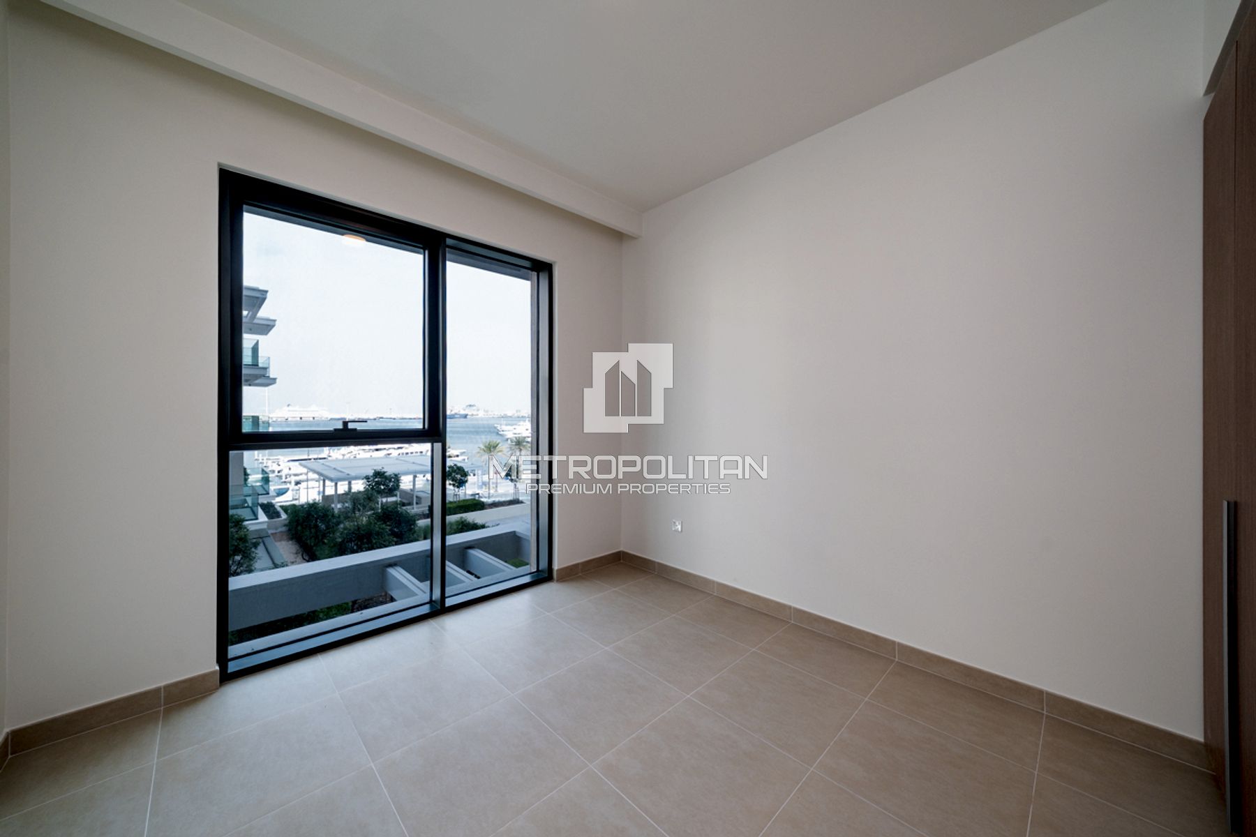 Premium Unit | Facing the Marina | Mid Floor