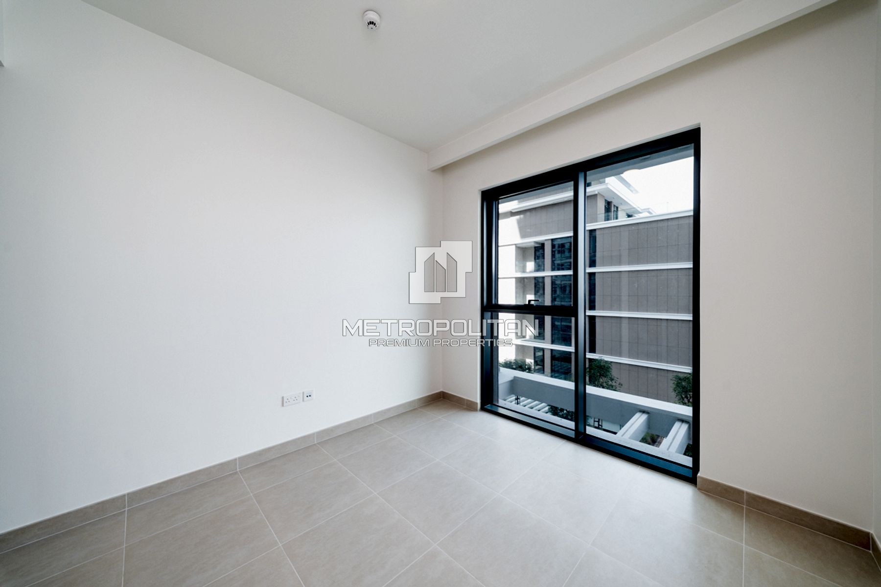 Premium Unit | Facing the Marina | Mid Floor