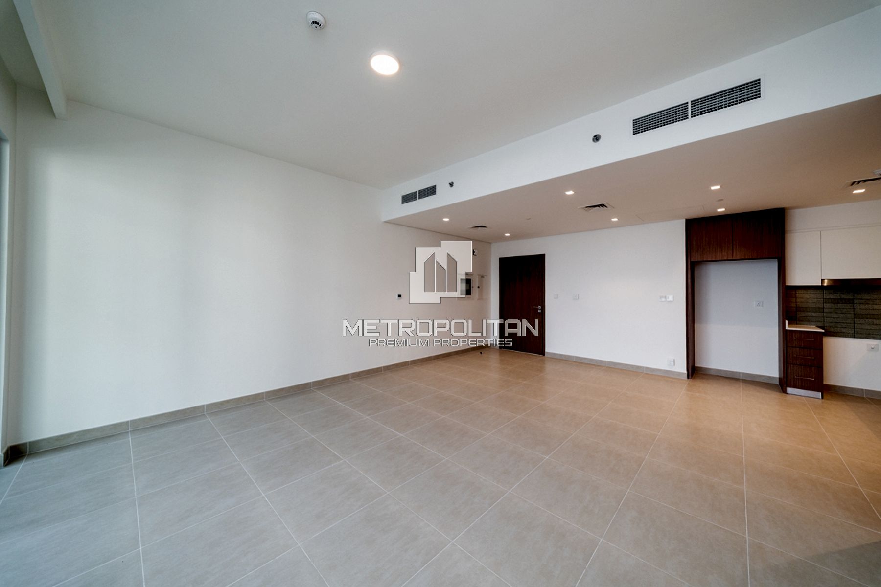 Premium Unit | Facing the Marina | Mid Floor