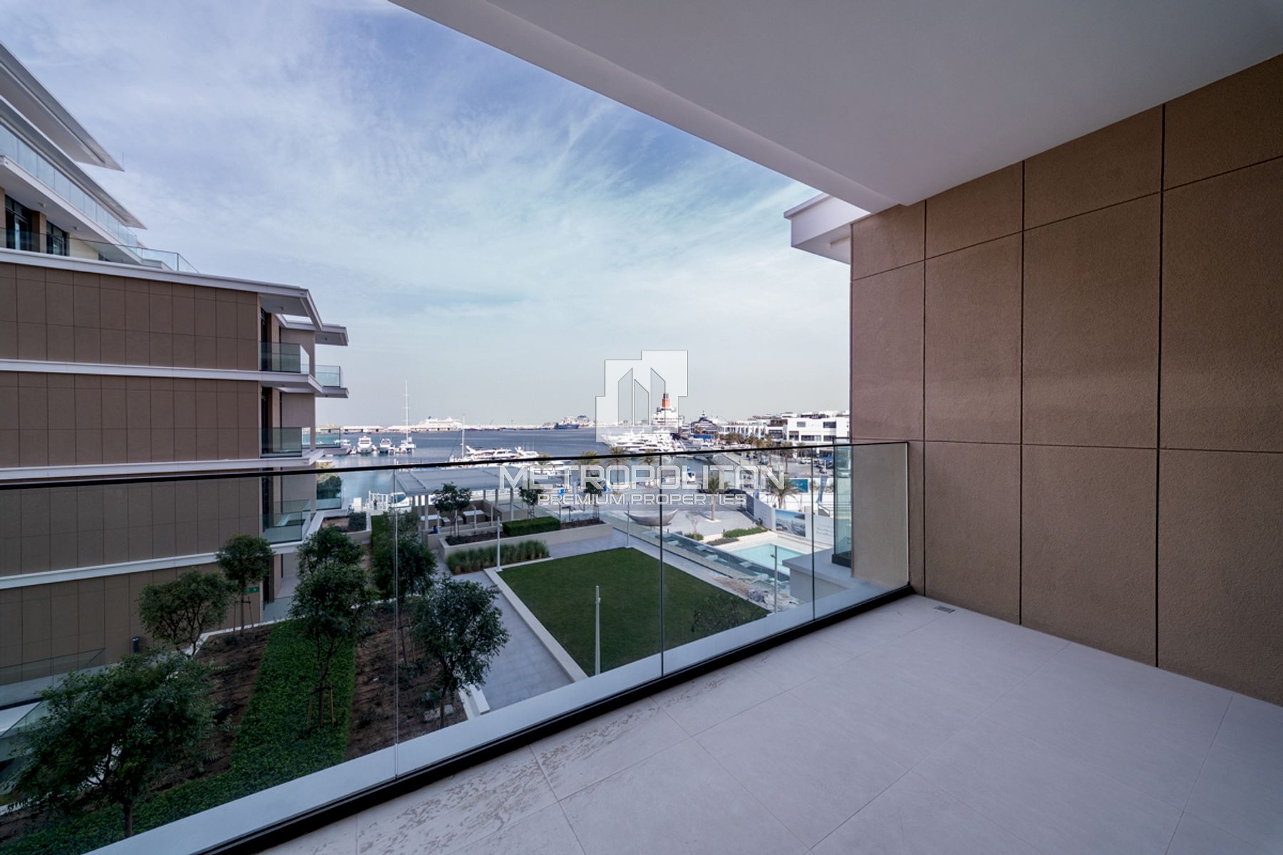 Premium Unit | Facing the Marina | Mid Floor