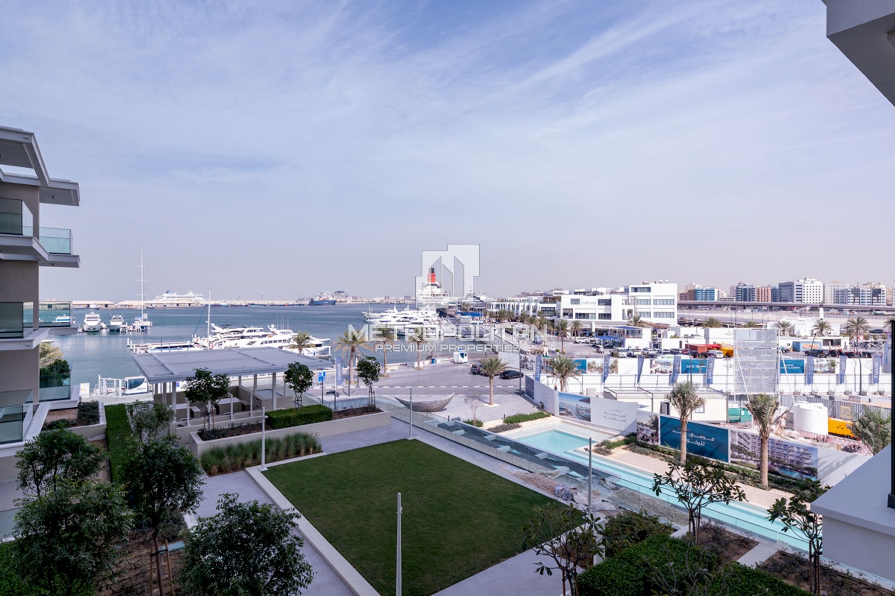 Premium Unit | Facing the Marina | Mid Floor