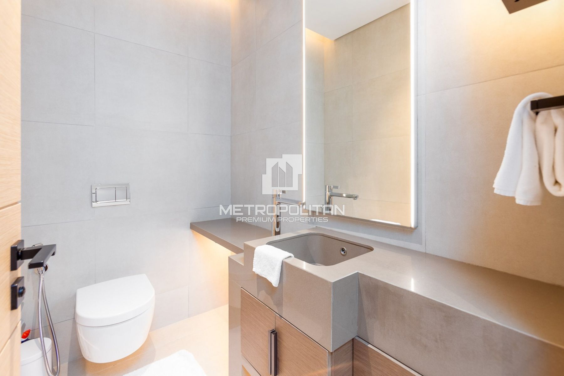 Image - Jumeirah Gate Tower 2, Jumeirah Beach Residence, Dubai | Project - شقة