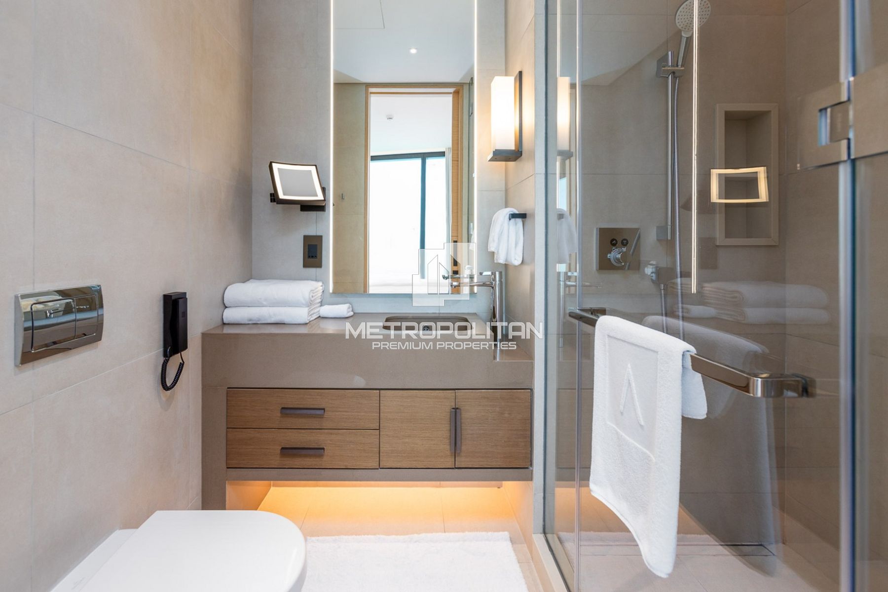 Image - Jumeirah Gate Tower 2, Jumeirah Beach Residence, Dubai | Project - شقة