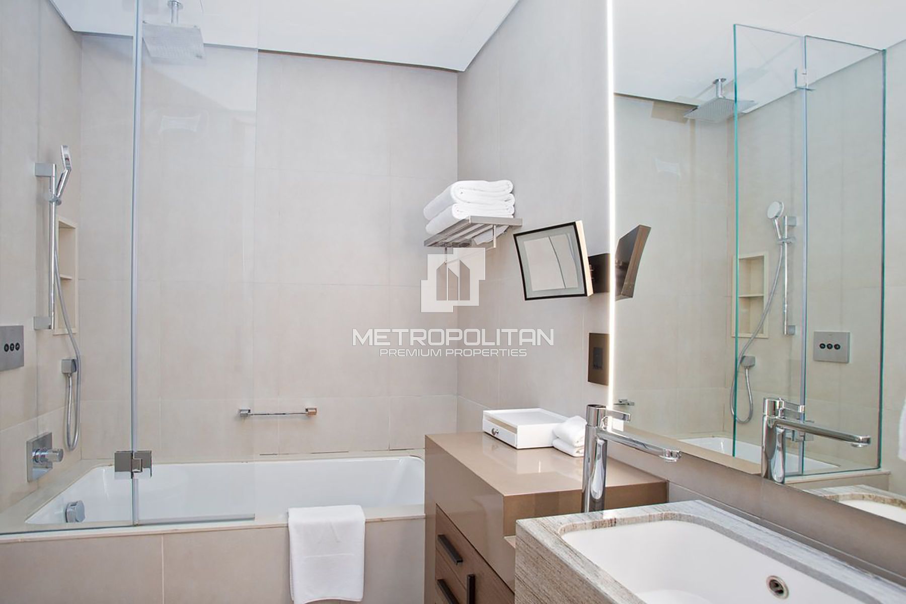 Image - Jumeirah Gate Tower 2, Jumeirah Beach Residence, Dubai | Project - شقة