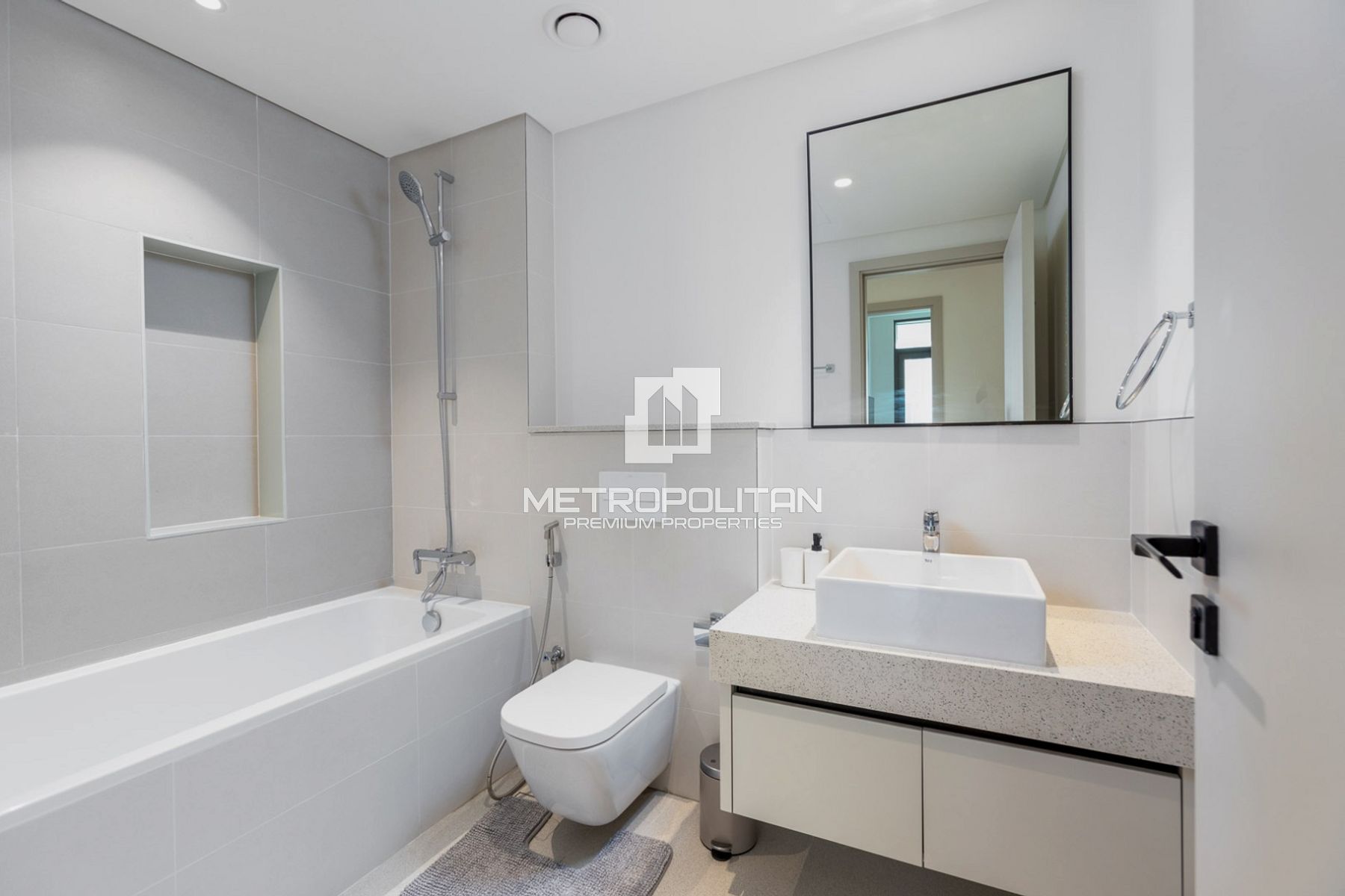 Fully Furnished | Stunning Sea Views | Beachfront