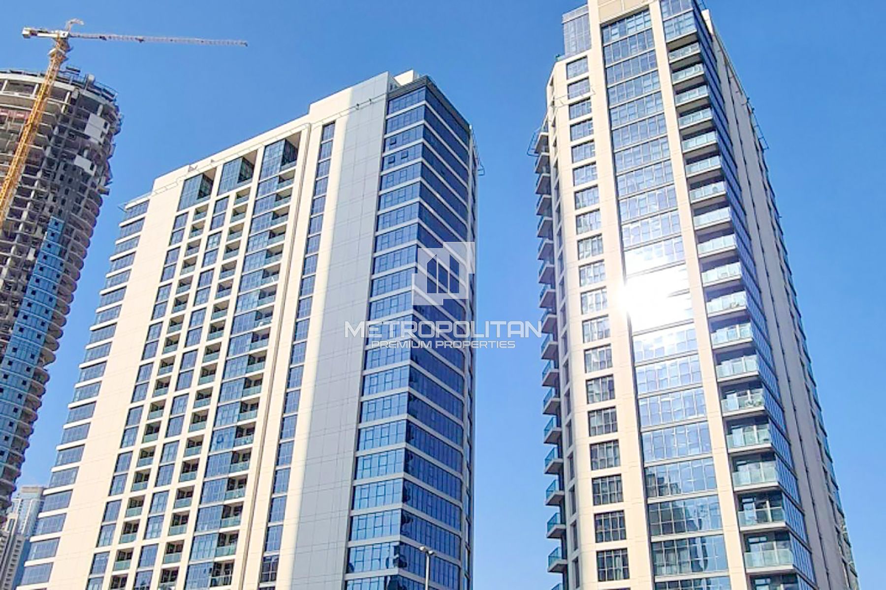 Spacious 1BR | Bright Unit | Prime Location