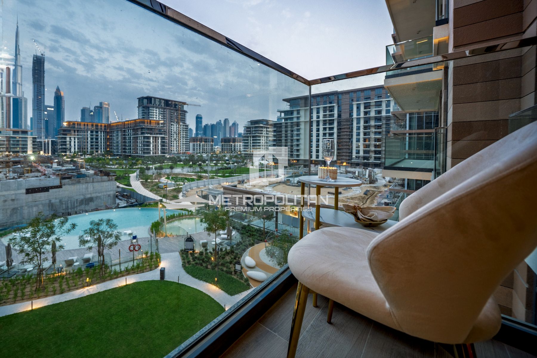 Luxury 2BR | Burj Khalifa View | City Walk photo-3