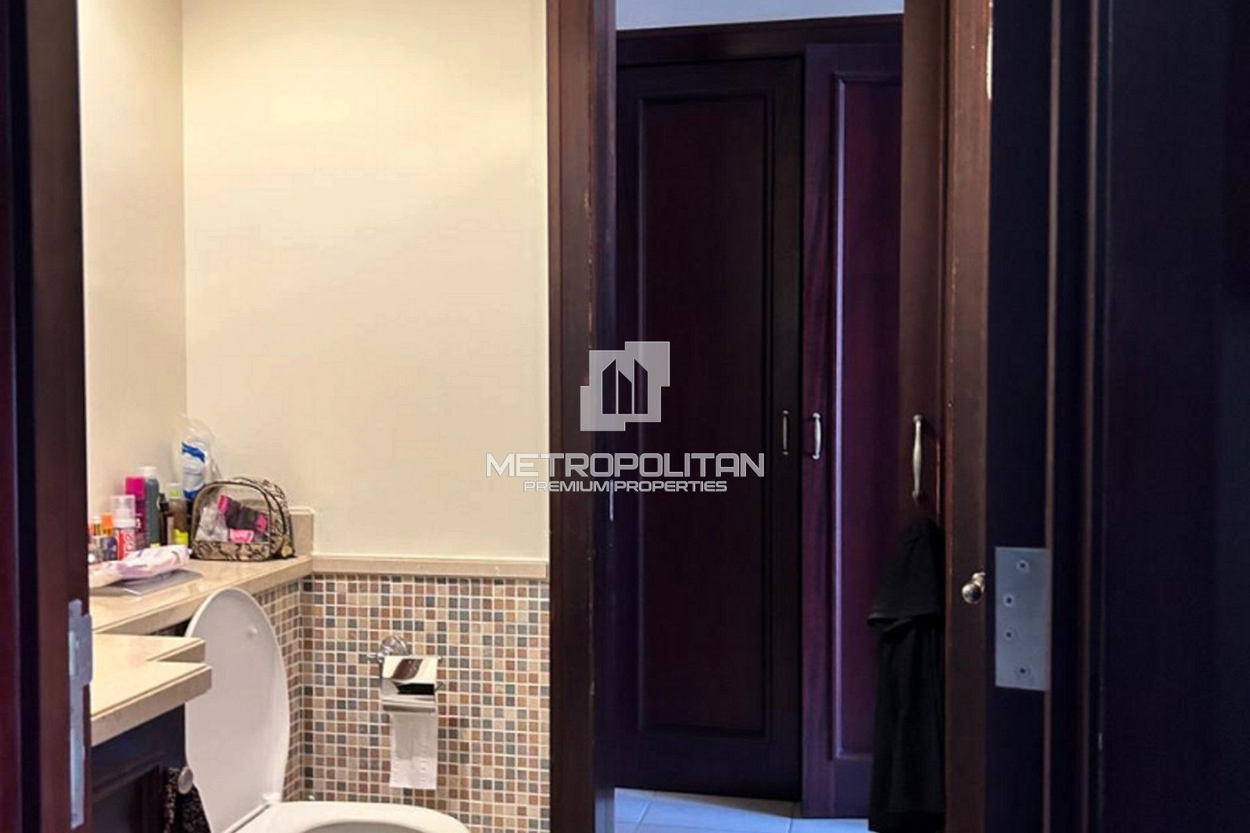 Image - Zaafaran 1, Old Town, Dubai | Project - Appartement