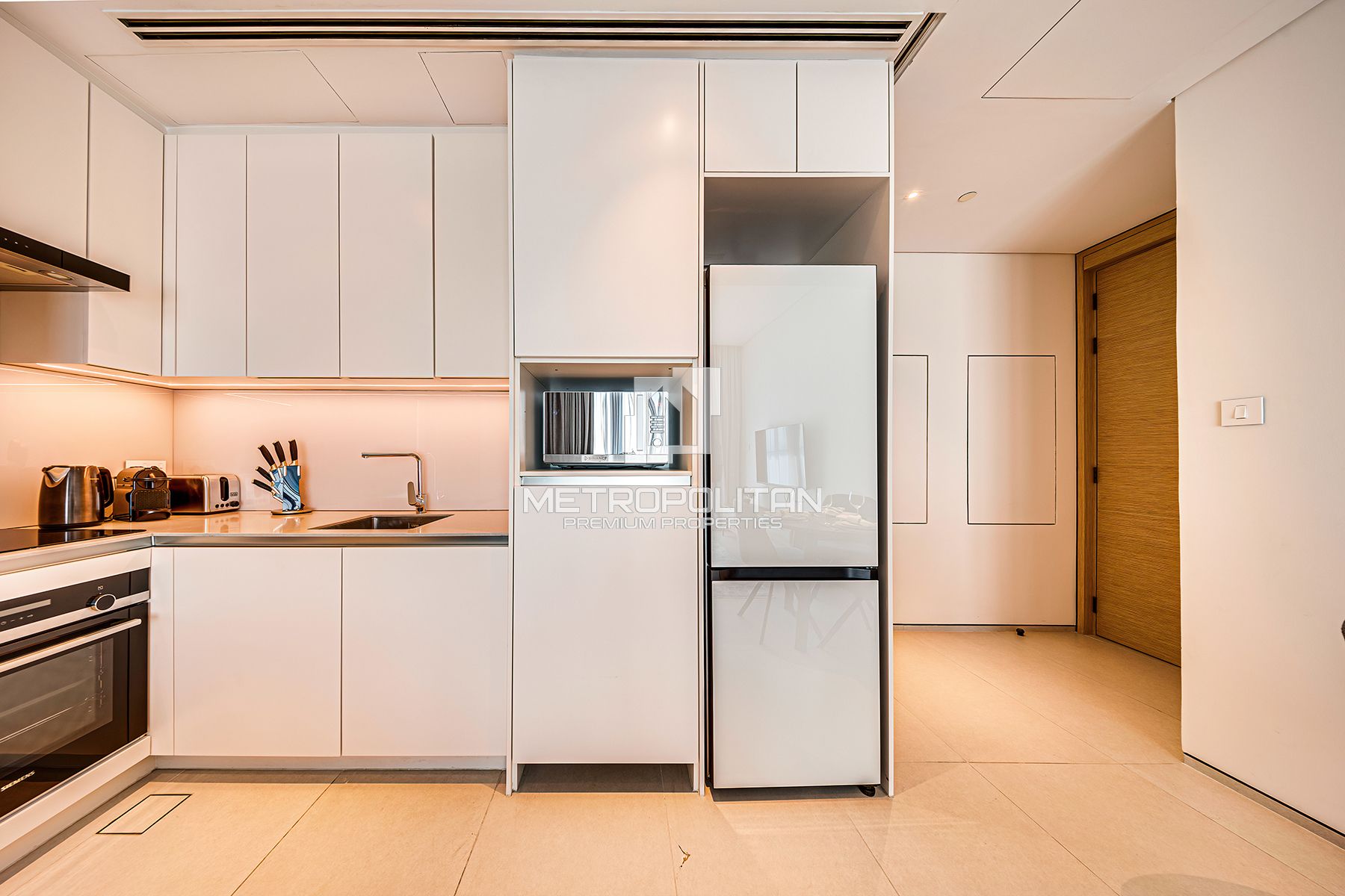 Image - Jumeirah Gate Tower 1, Jumeirah Beach Residence, Dubai | Project - Apartment