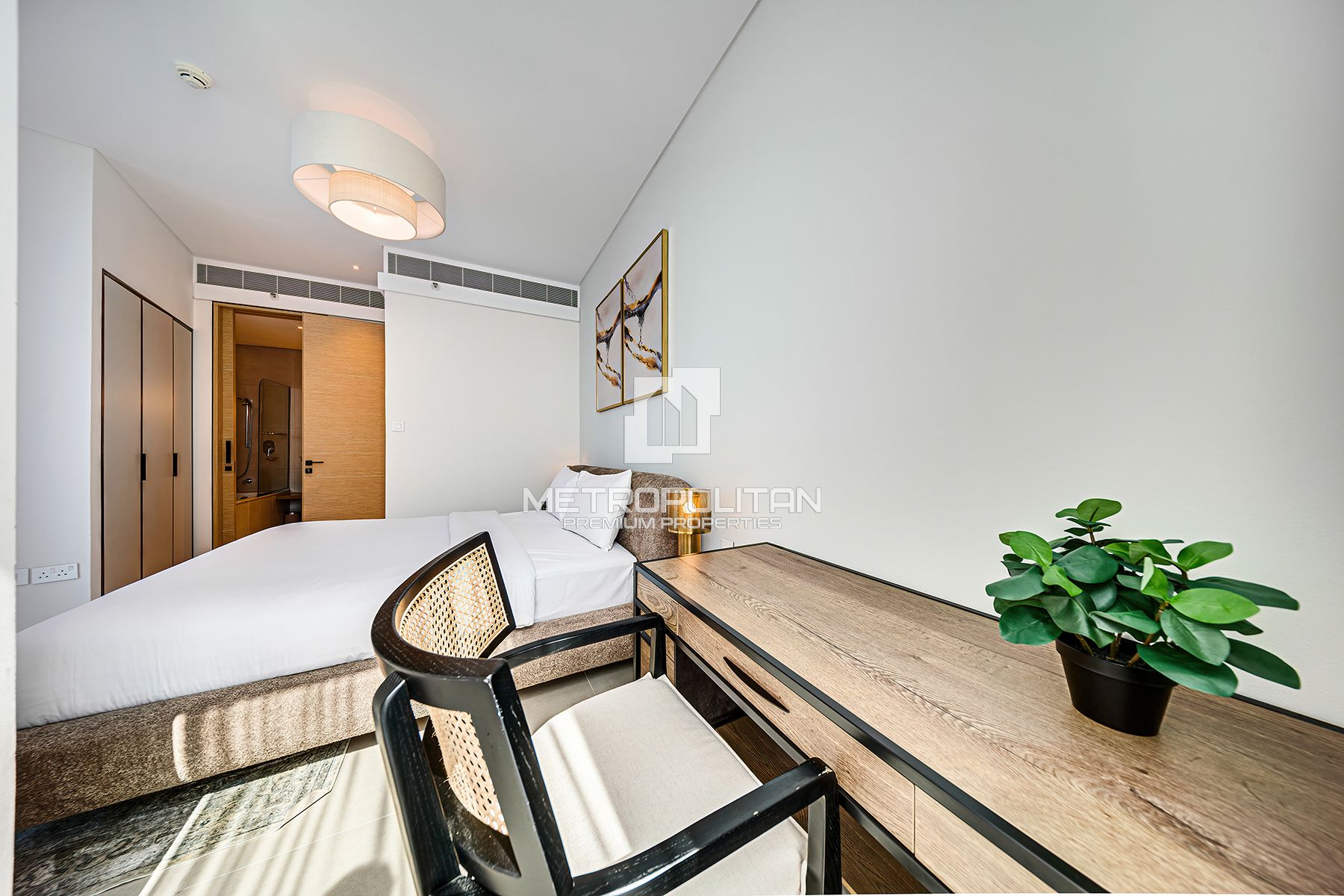 Image - Jumeirah Gate Tower 1, Jumeirah Beach Residence, Dubai | Project - Apartment