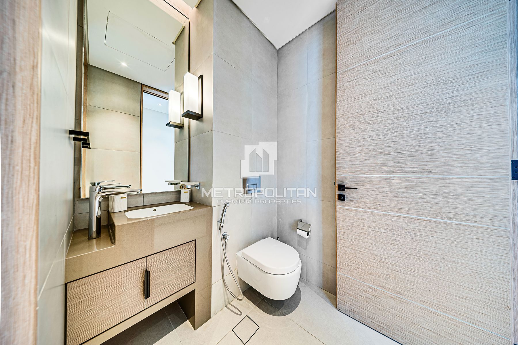 Image - Jumeirah Gate Tower 1, Jumeirah Beach Residence, Dubai | Project - Apartment