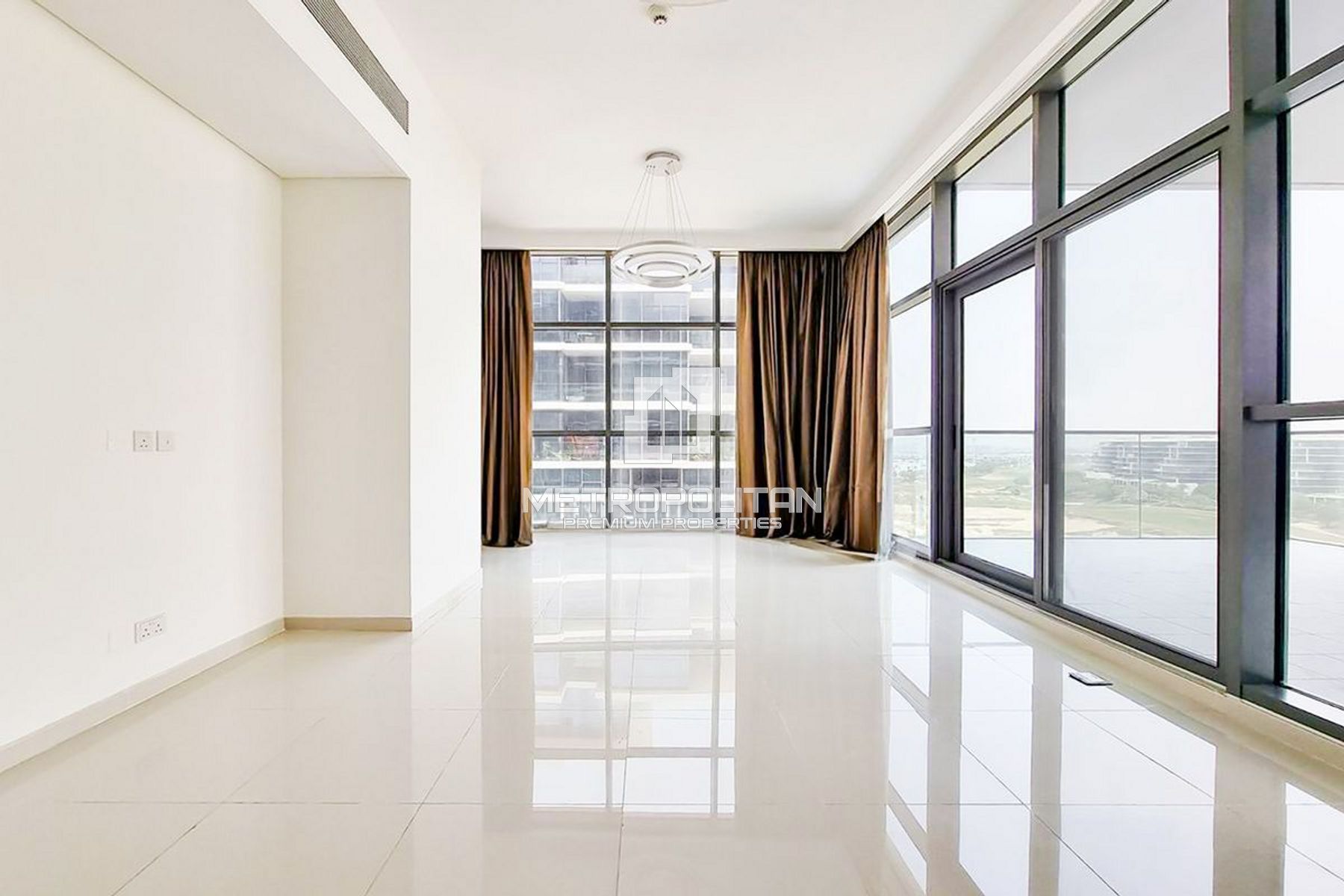 4BR plus Maids Silver Springs | Single Row photo-9