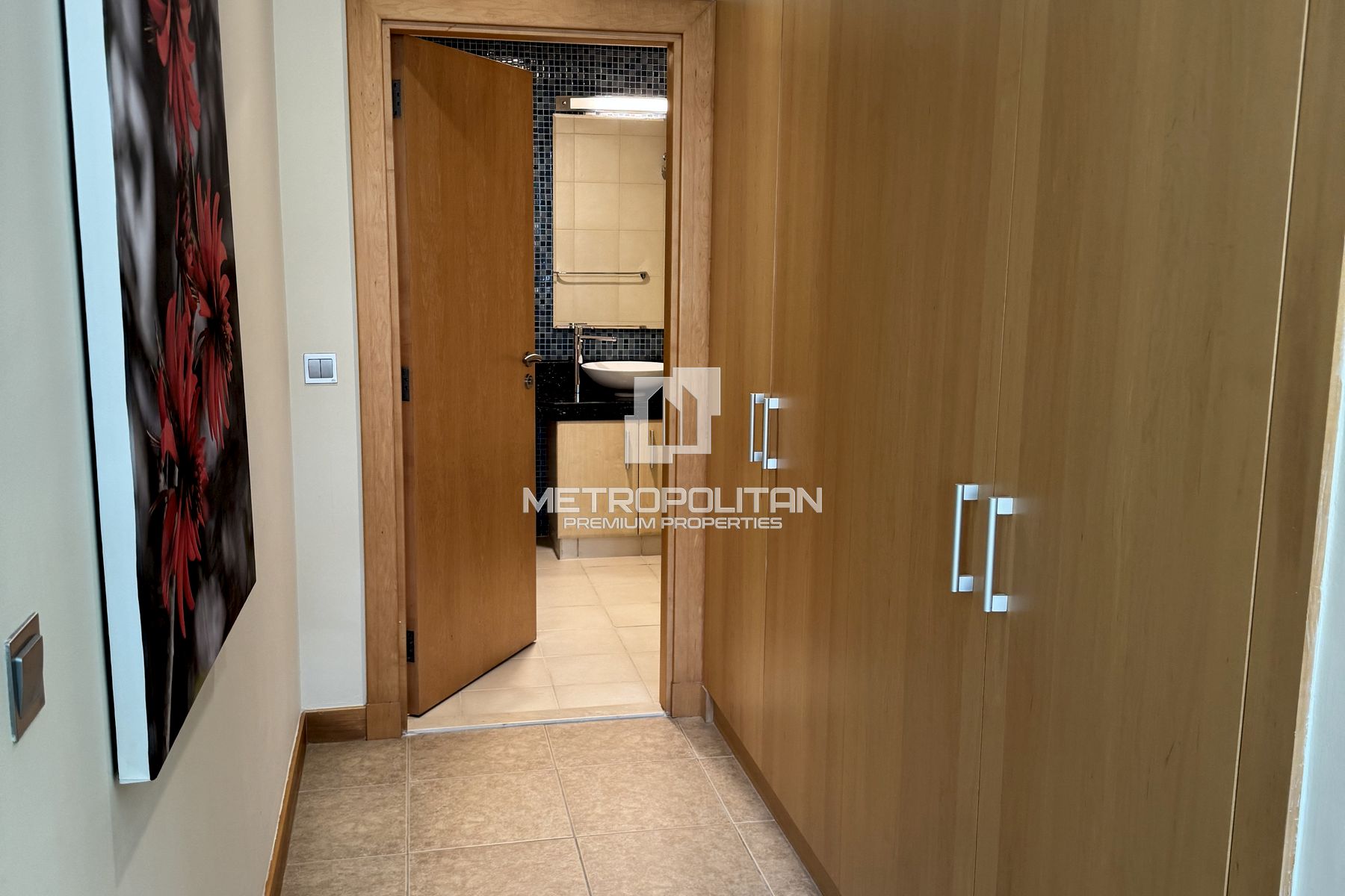 Part Sea Views | Modern Unit | Vacant | Furnished